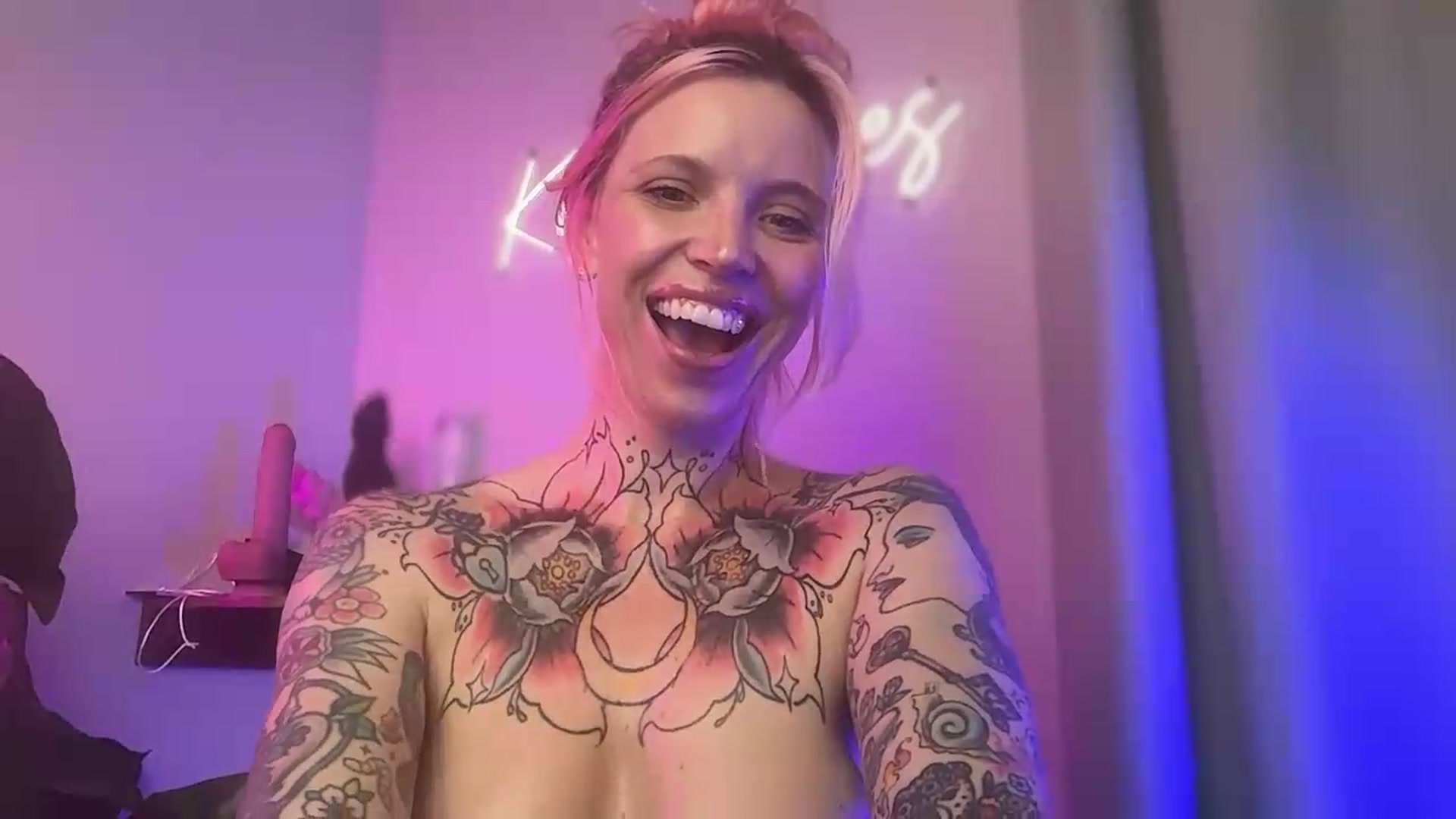 Gallery image thumbnail from Kittjones33's myfreecams stream on, 08/27/2026, 01:34 image 2 of 20