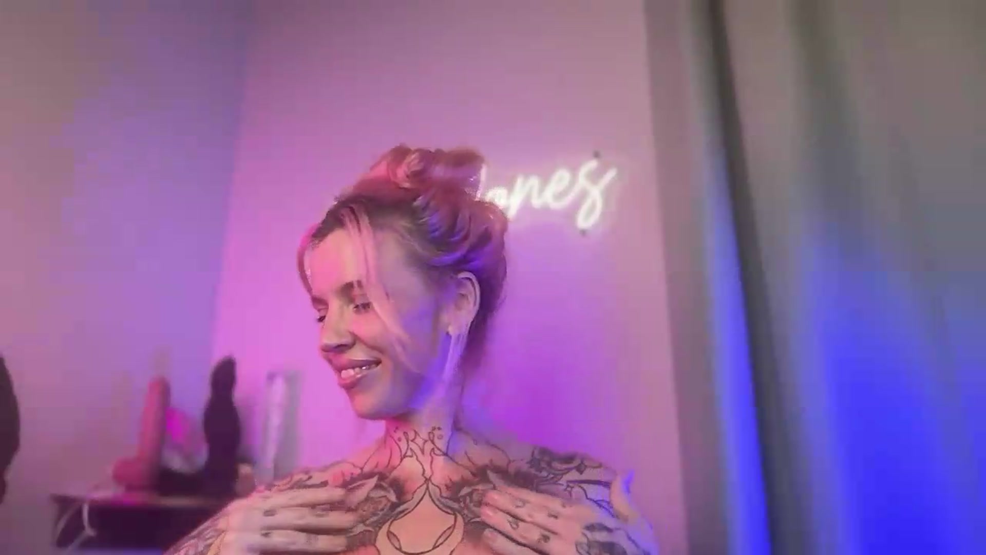 Gallery image thumbnail from Kittjones33's myfreecams stream on, 08/27/2026, 01:34 image 20 of 20