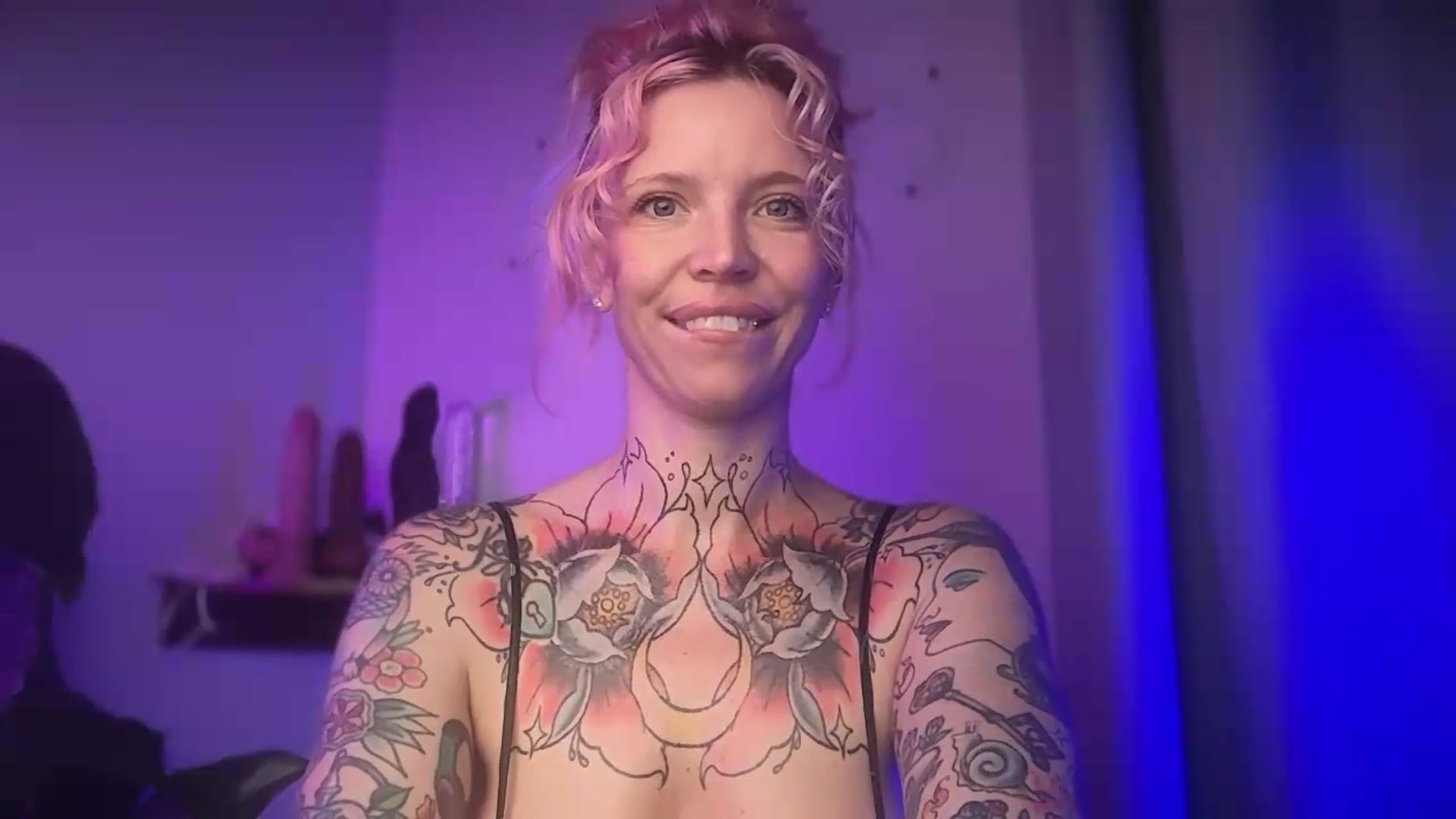 Gallery image thumbnail from Kittjones33's myfreecams stream on, 08/27/2026, 12:40 image 20 of 20