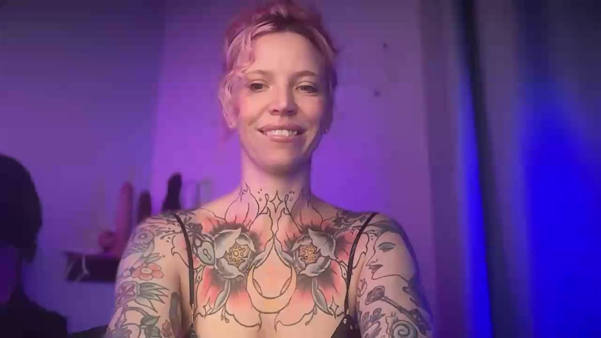 Gallery image thumbnail from Kittjones33's myfreecams stream on, 08/27/2026, 12:40 image 8 of 20