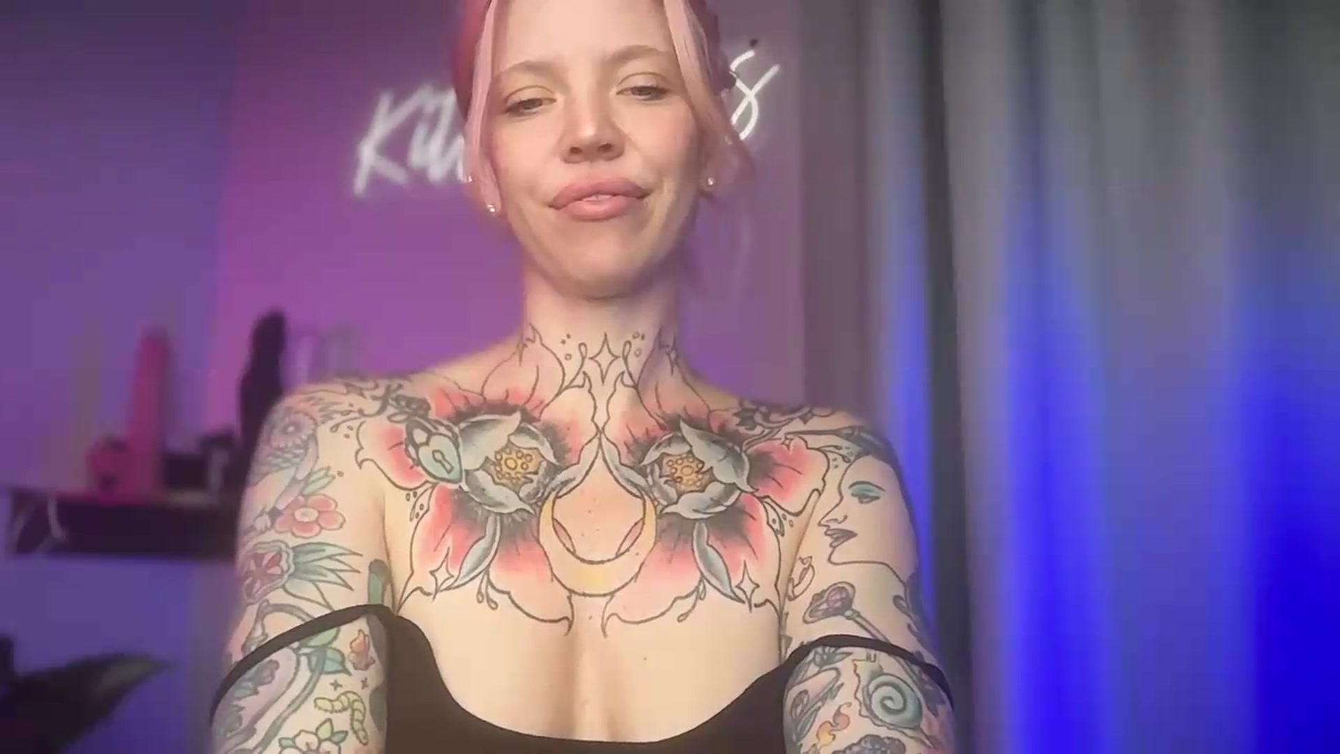 Gallery image thumbnail from Kittjones33's myfreecams stream on, 08/28/2026, 07:38 image 13 of 20