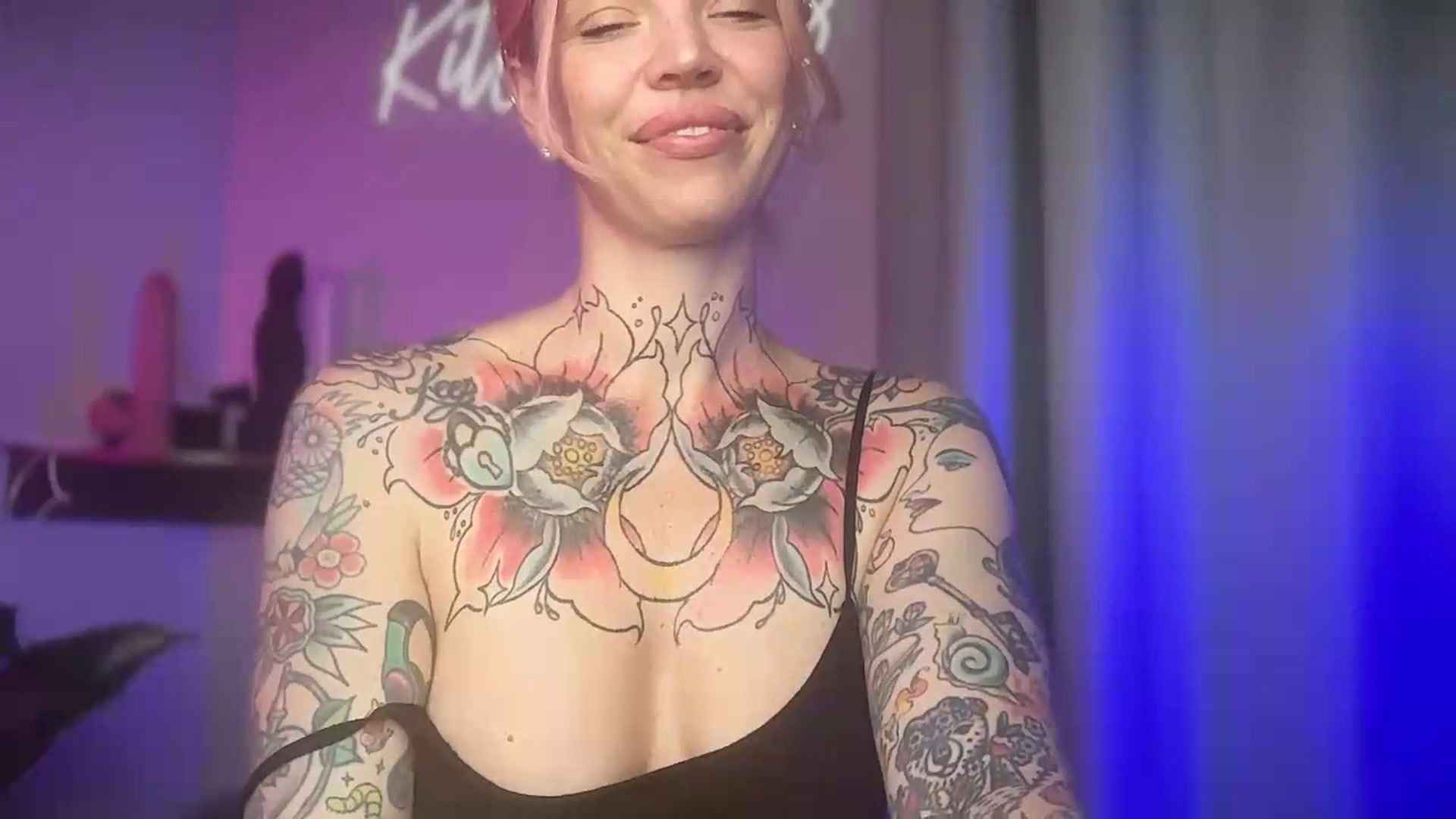 Gallery image thumbnail from Kittjones33's myfreecams stream on, 08/28/2026, 07:38 image 17 of 20