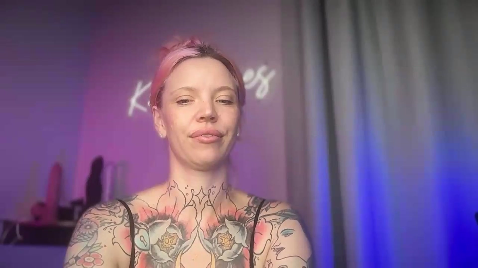 Gallery image thumbnail from Kittjones33's myfreecams stream on, 08/28/2026, 07:38 image 8 of 20