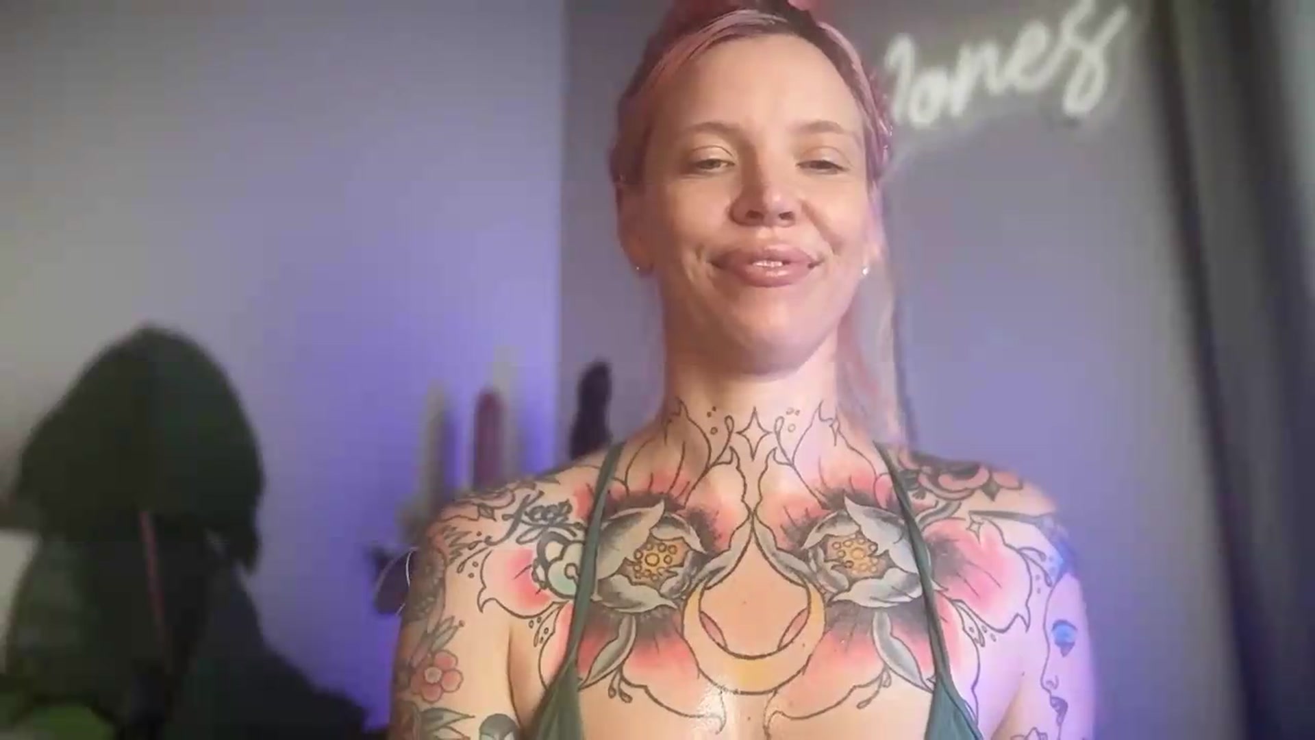 Gallery image thumbnail from Kittjones33's myfreecams stream on, 08/29/2026, 10:11 image 12 of 20