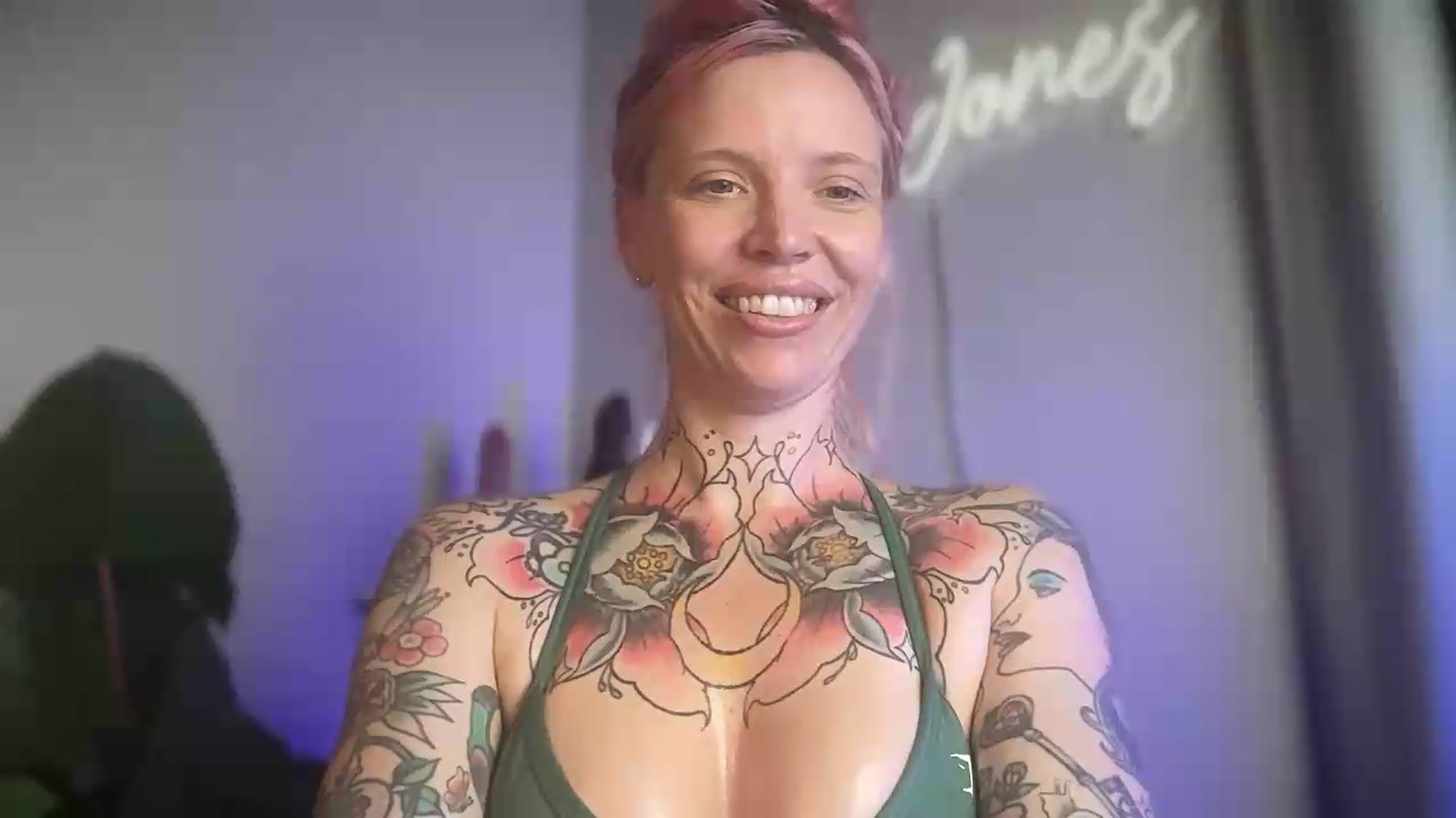 Gallery image thumbnail from Kittjones33's myfreecams stream on, 08/29/2026, 10:11 image 8 of 20