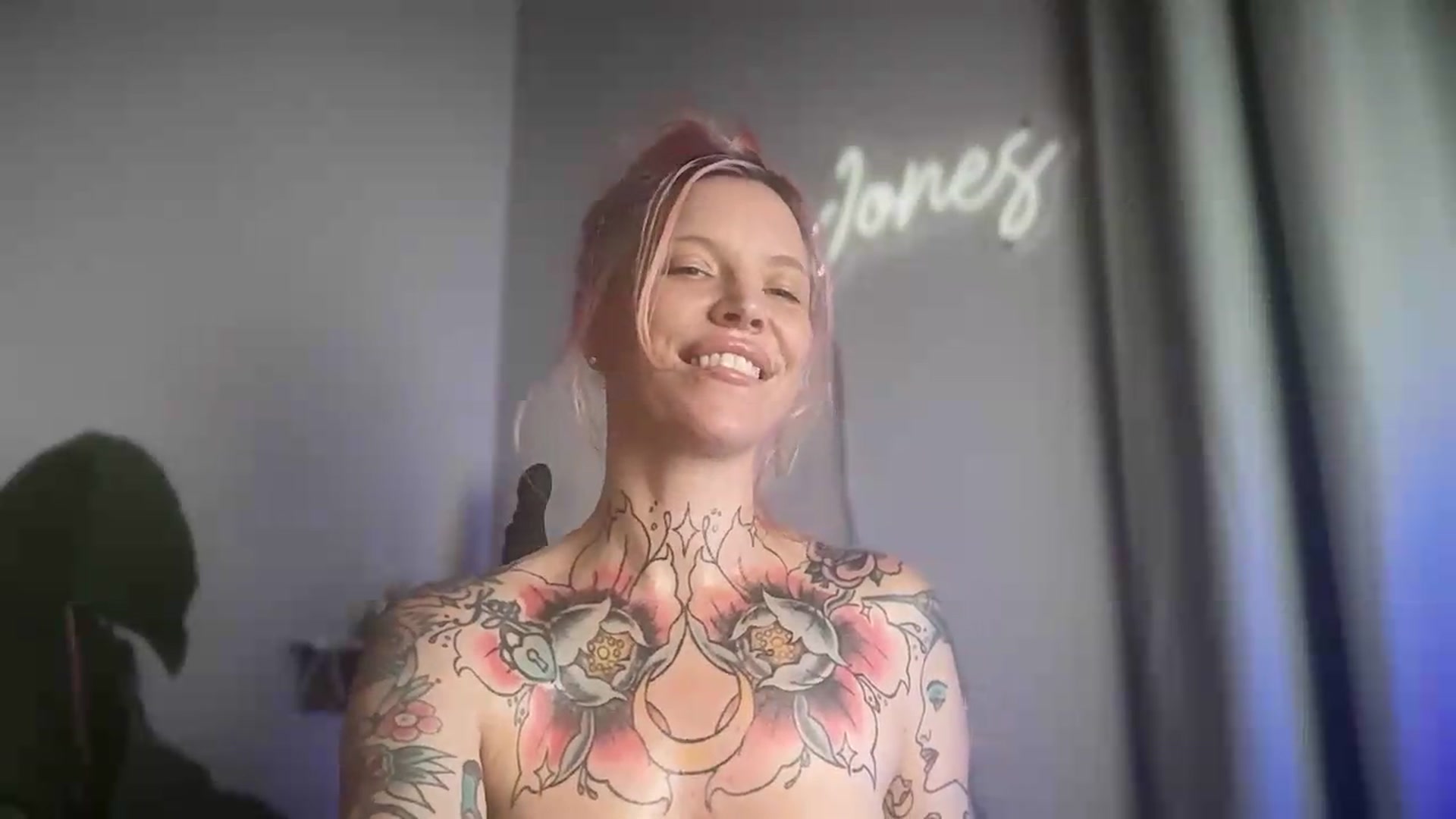 Gallery image thumbnail from Kittjones33's myfreecams stream on, 08/29/2026, 12:14 image 19 of 20