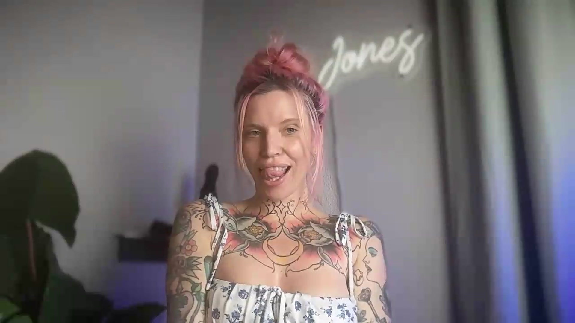 Gallery image thumbnail from Kittjones33's myfreecams stream on, 08/29/2026, 13:26 image 20 of 20