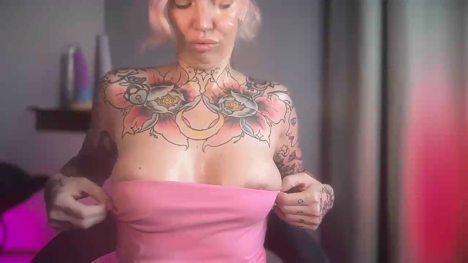 Gallery image thumbnail from Kittjones33's myfreecams stream on, 09/01/2026, 13:40 image 12 of 20