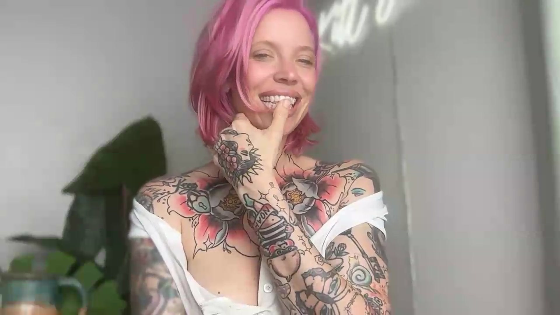 Gallery image thumbnail from Kittjones33's myfreecams stream on, 09/12/2026, 15:08 image 17 of 20