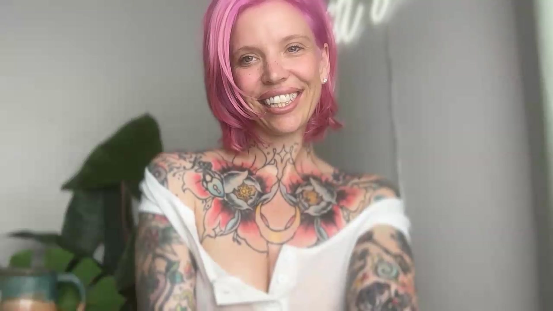 Gallery image thumbnail from Kittjones33's myfreecams stream on, 09/12/2026, 15:08 image 18 of 20