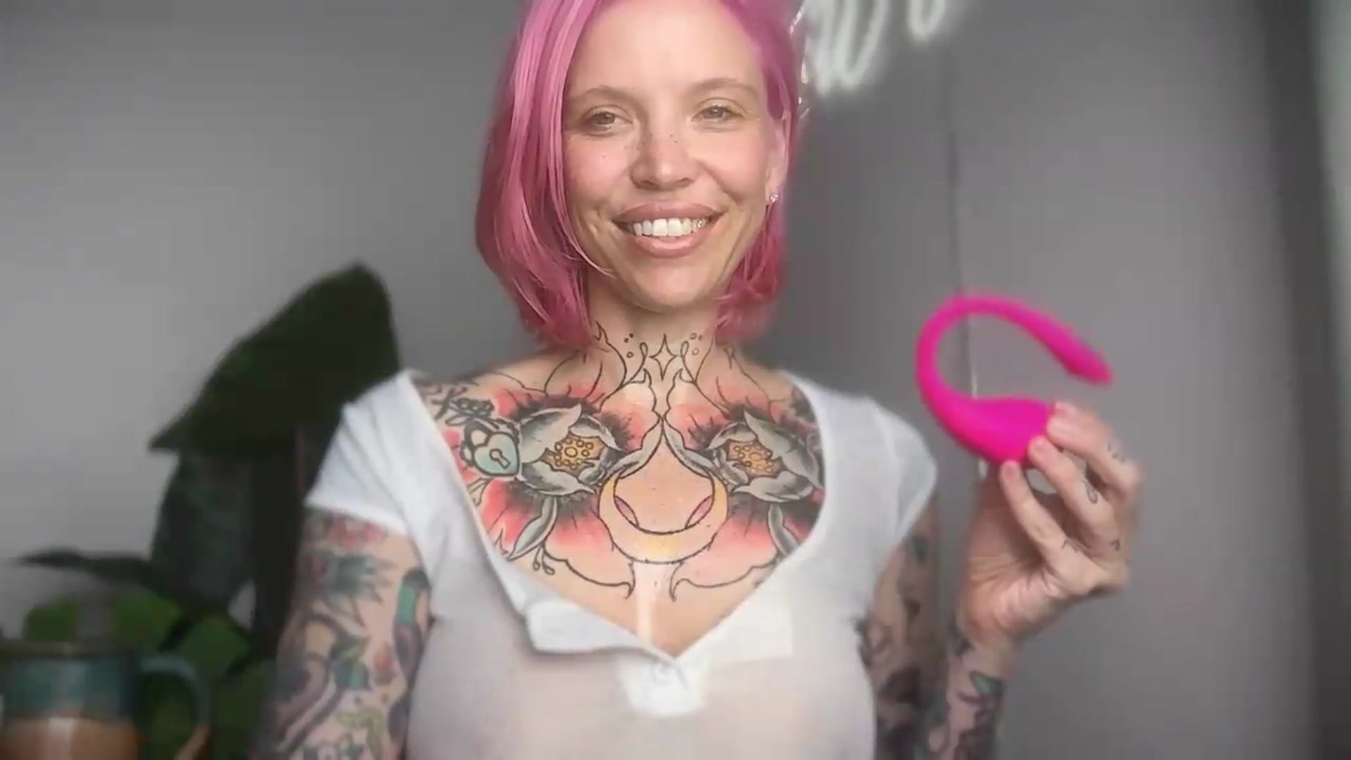 Gallery image thumbnail from Kittjones33's myfreecams stream on, 09/12/2026, 15:08 image 2 of 20