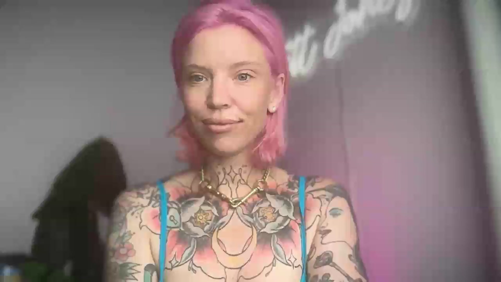 Gallery image thumbnail from Kittjones33's myfreecams stream on, 09/13/2026, 10:53 image 1 of 20