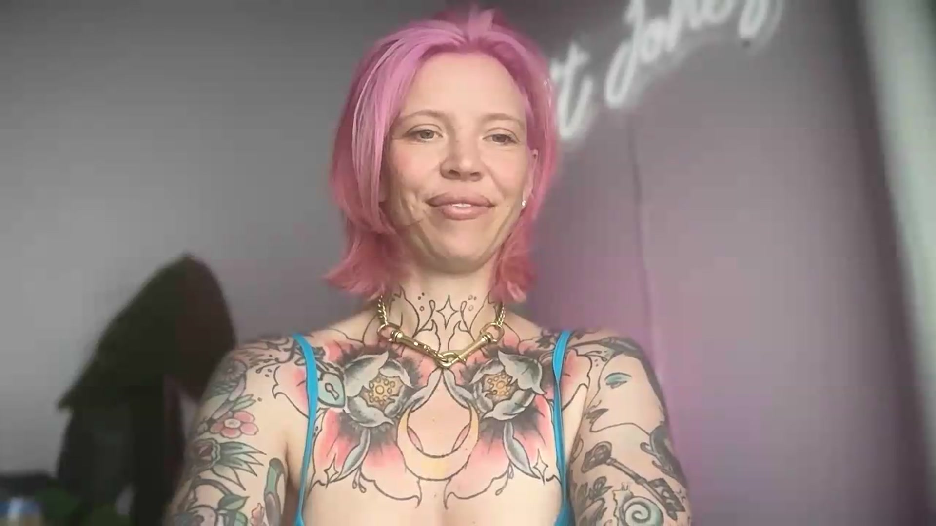 Gallery image thumbnail from Kittjones33's myfreecams stream on, 09/13/2026, 10:53 image 13 of 20