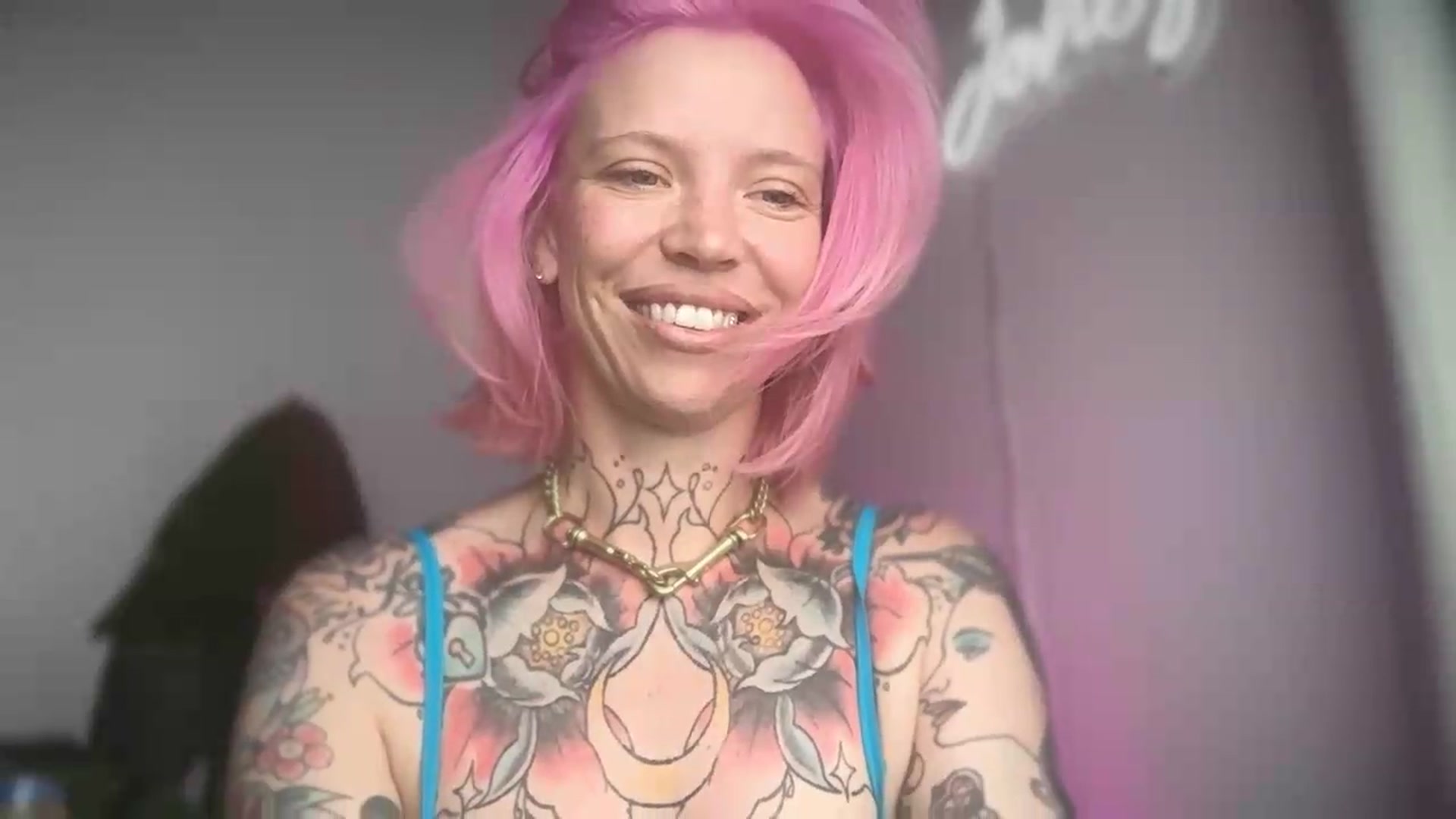 Gallery image thumbnail from Kittjones33's myfreecams stream on, 09/13/2026, 10:53 image 5 of 20