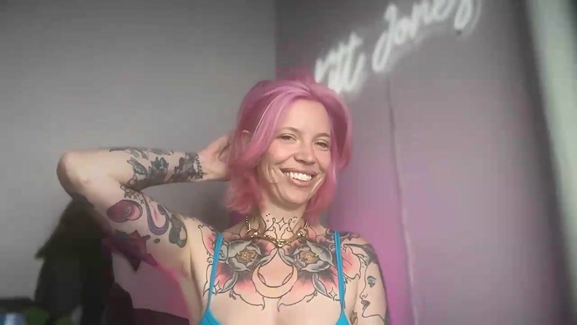 Gallery image thumbnail from Kittjones33's myfreecams stream on, 09/13/2026, 10:53 image 17 of 20
