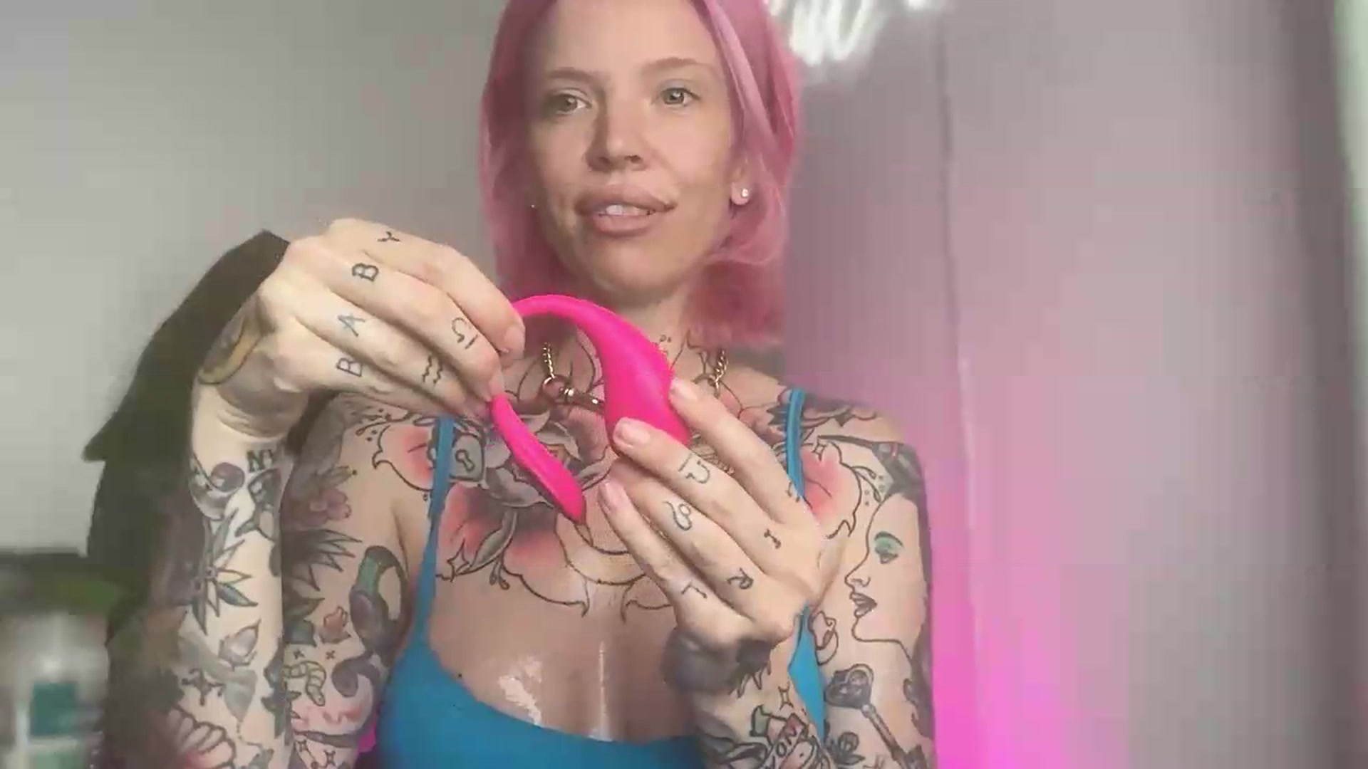 Gallery image thumbnail from Kittjones33's myfreecams stream on, 09/13/2026, 12:35 image 19 of 20