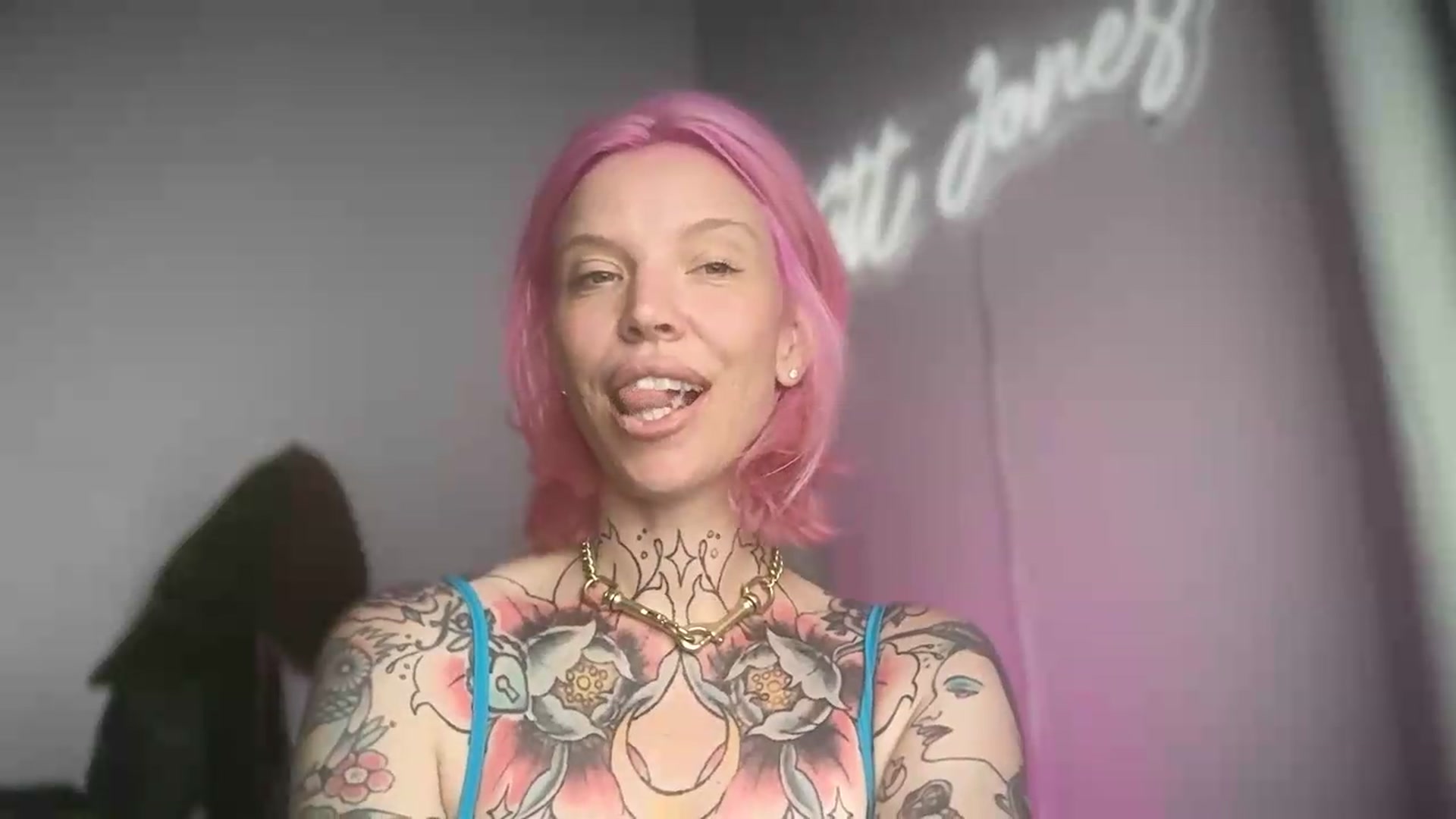 Gallery image thumbnail from Kittjones33's myfreecams stream on, 09/13/2026, 12:35 image 8 of 20