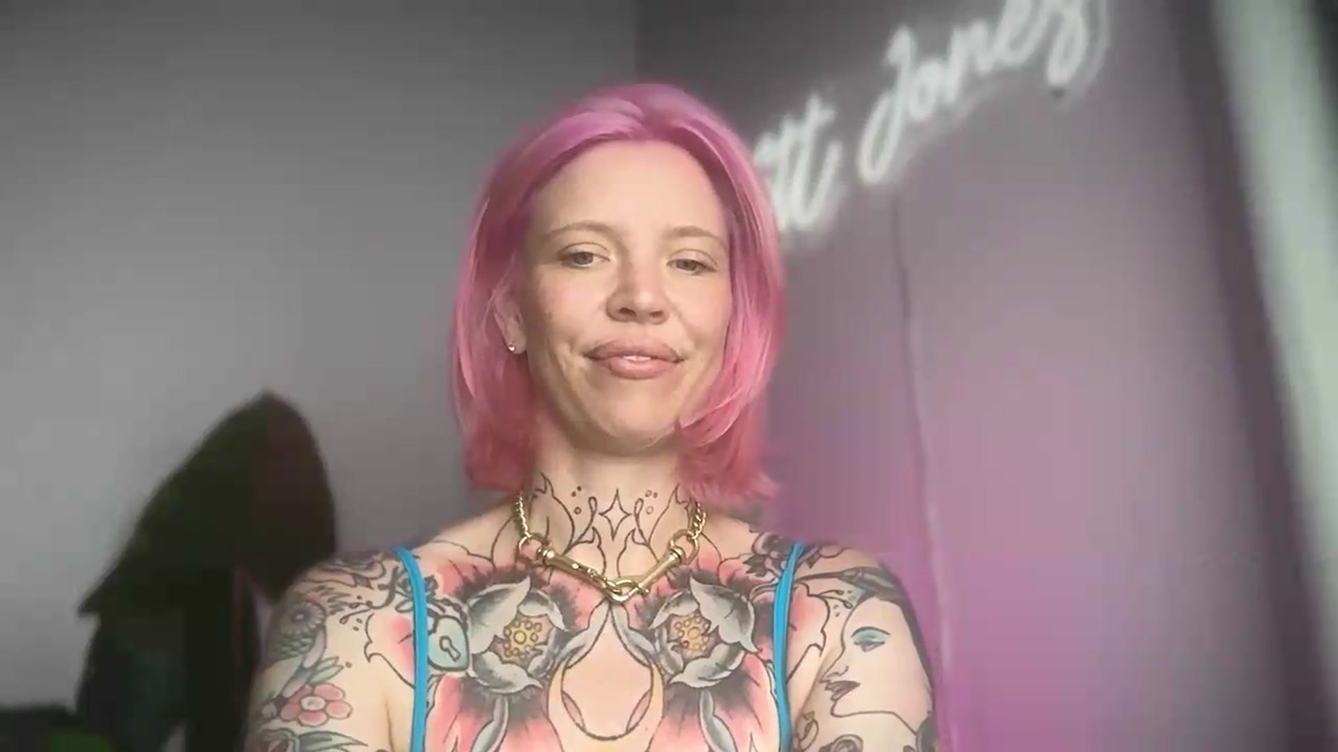 Gallery image thumbnail from Kittjones33's myfreecams stream on, 09/13/2026, 12:35 image 15 of 20