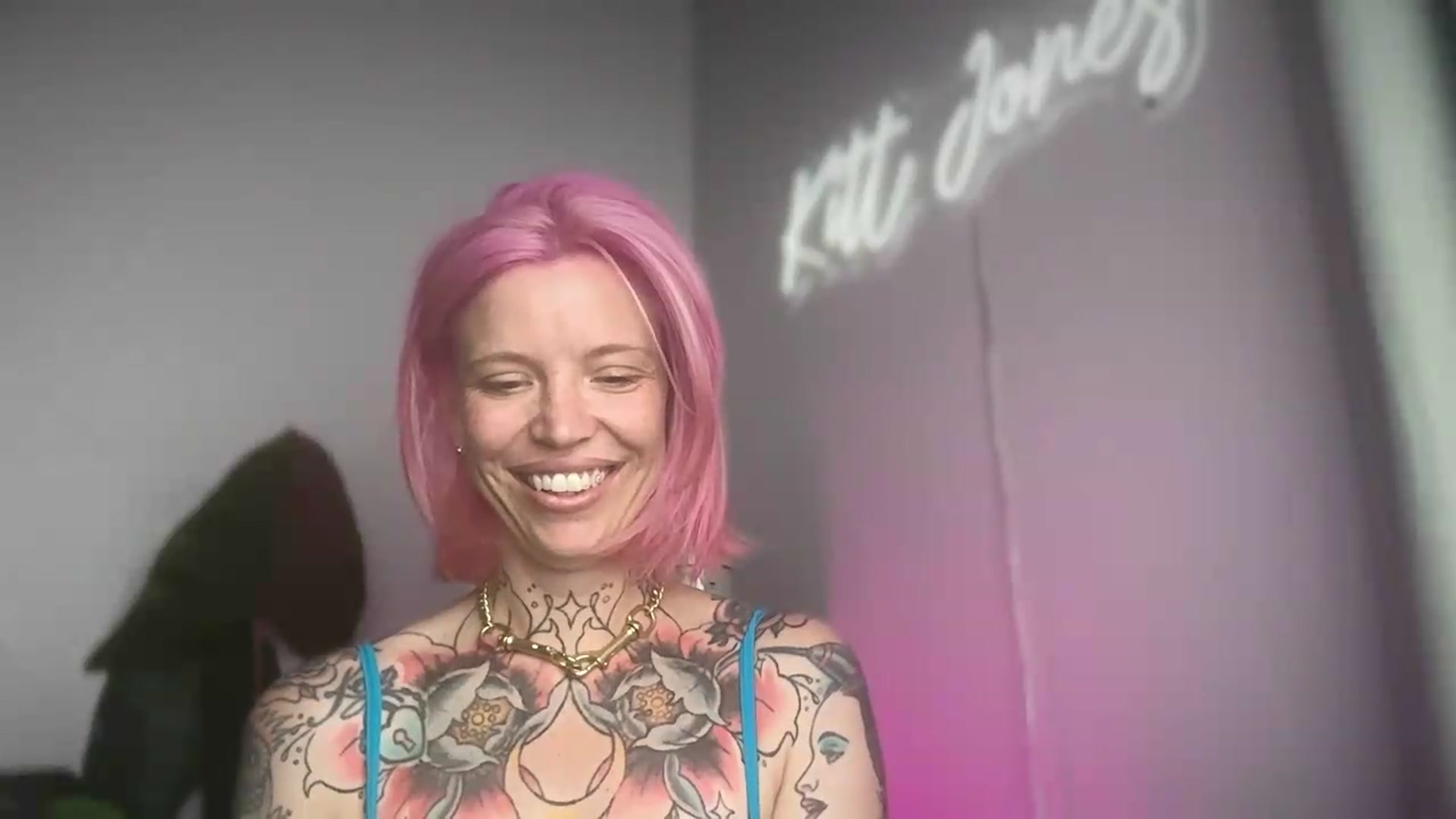 Gallery image thumbnail from Kittjones33's myfreecams stream on, 09/13/2026, 12:35 image 14 of 20