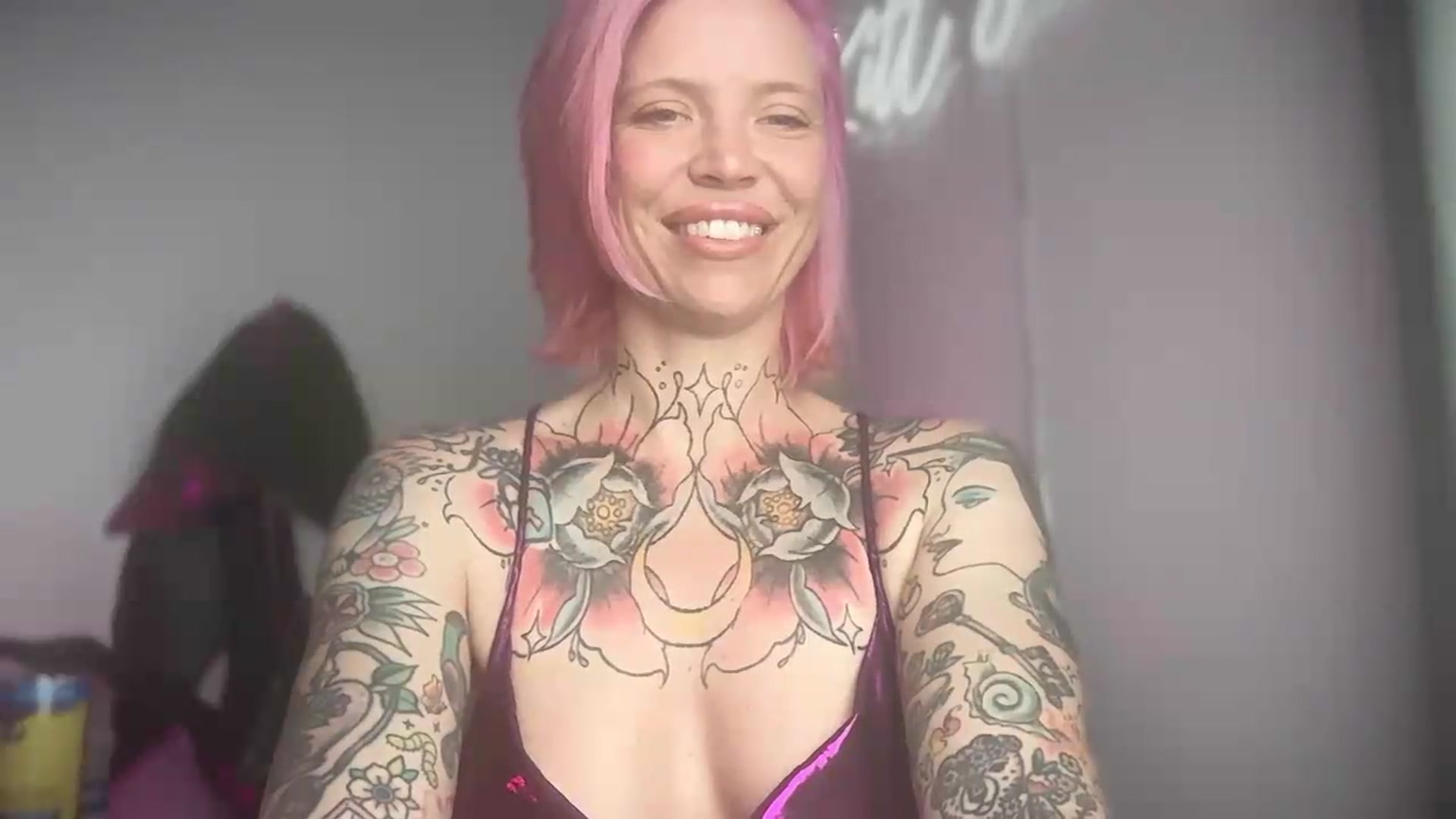 Gallery image thumbnail from Kittjones33's myfreecams stream on, 09/14/2026, 04:47 image 14 of 20