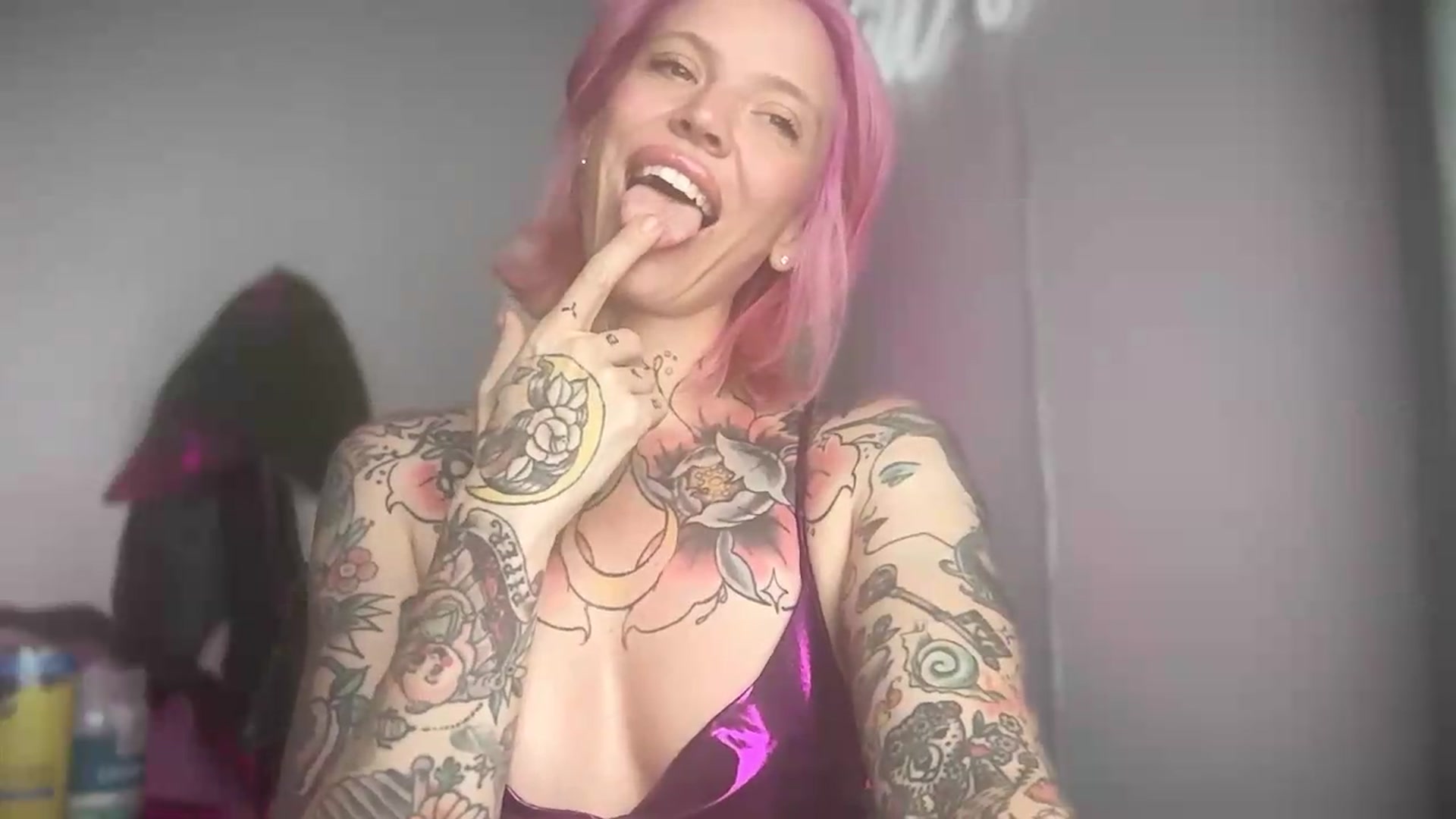 Gallery image thumbnail from Kittjones33's myfreecams stream on, 09/14/2026, 04:47 image 6 of 20