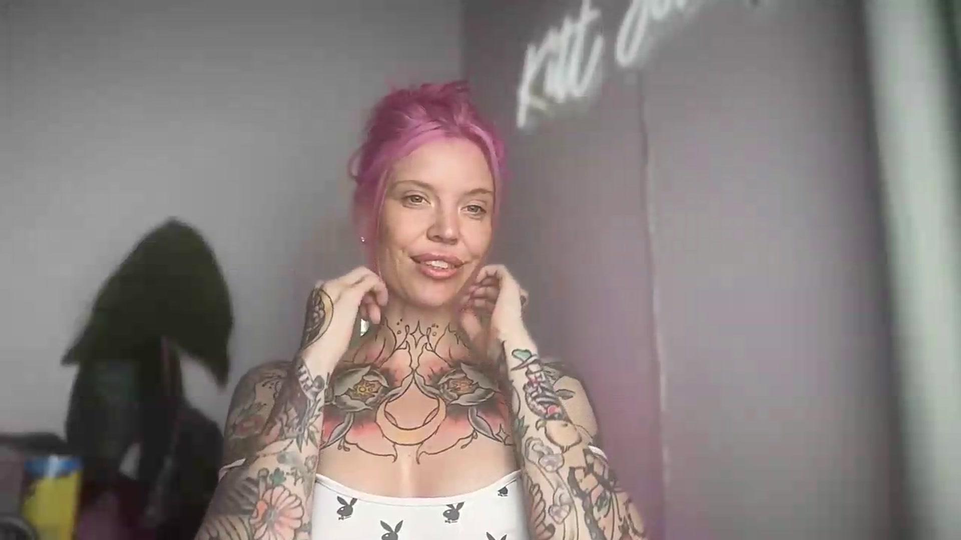 Gallery image thumbnail from Kittjones33's myfreecams stream on, 09/14/2026, 13:01 image 8 of 20
