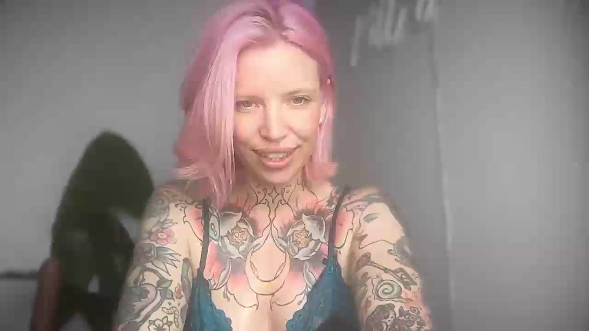 Gallery image thumbnail from Kittjones33's myfreecams stream on, 09/19/2026, 12:35 image 1 of 20