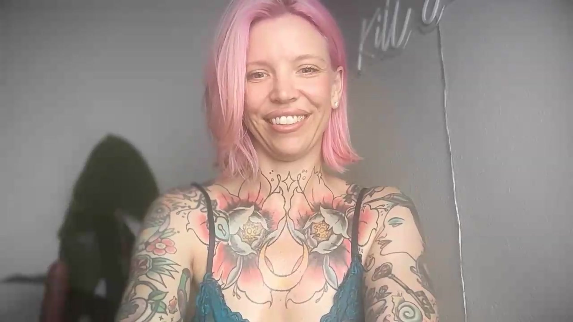 Gallery image thumbnail from Kittjones33's myfreecams stream on, 09/19/2026, 12:35 image 16 of 20