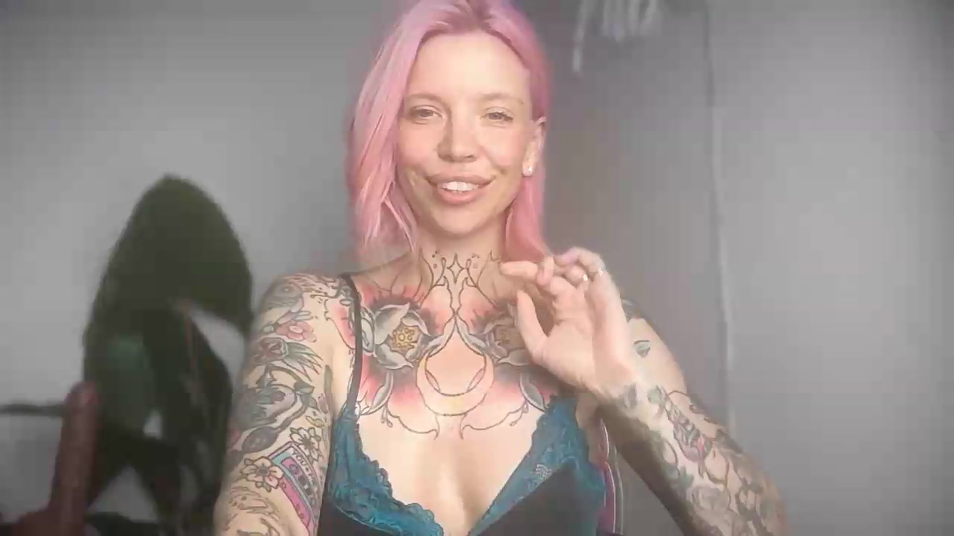 Gallery image thumbnail from Kittjones33's myfreecams stream on, 09/19/2026, 12:35 image 5 of 20