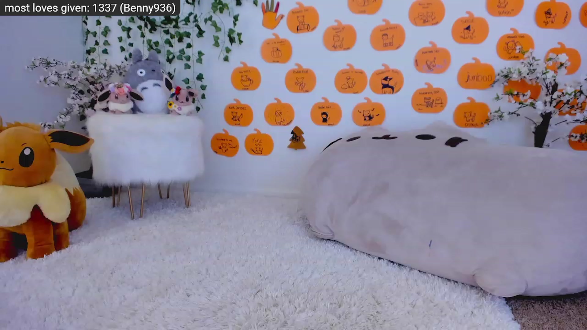 Gallery image thumbnail from Kitty's myfreecams stream on, 11/23/2022, 06:27 image 6 of 20