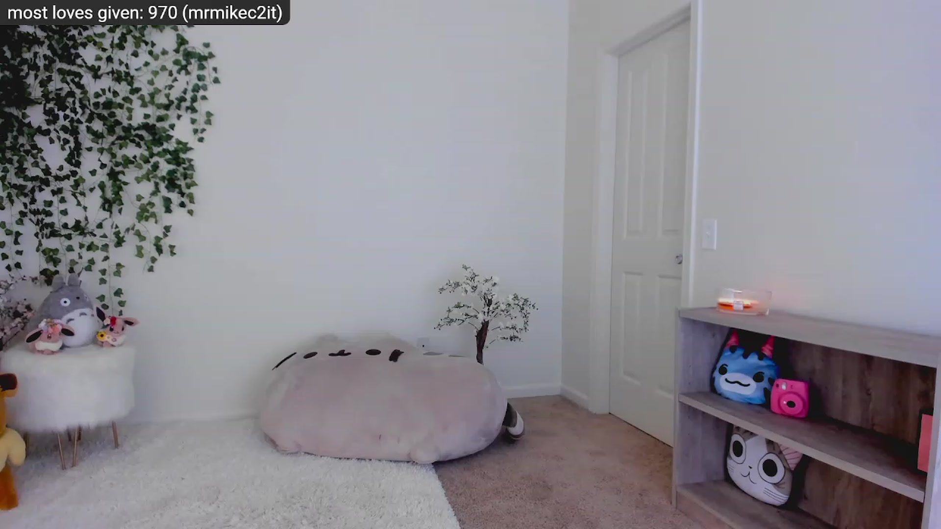Gallery image thumbnail from Kitty's myfreecams stream on, 11/26/2022, 07:58 image 1 of 20