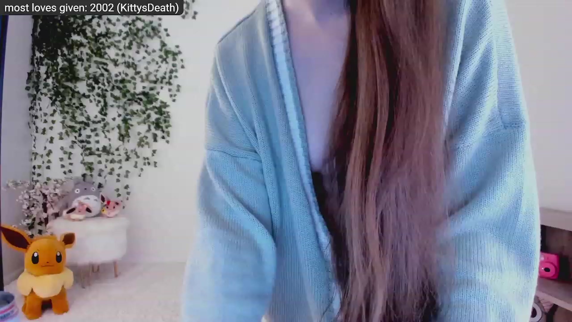 Gallery image thumbnail from Kitty's myfreecams stream on, 12/18/2022, 08:59 image 9 of 20