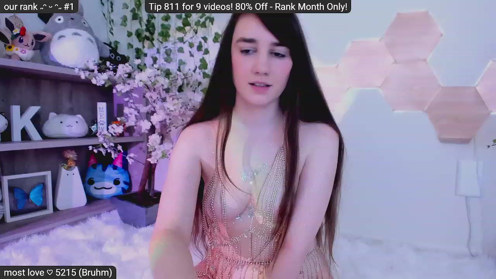Gallery image thumbnail from Kitty's myfreecams stream on, 01/10/2023, 09:12 image 1 of 20