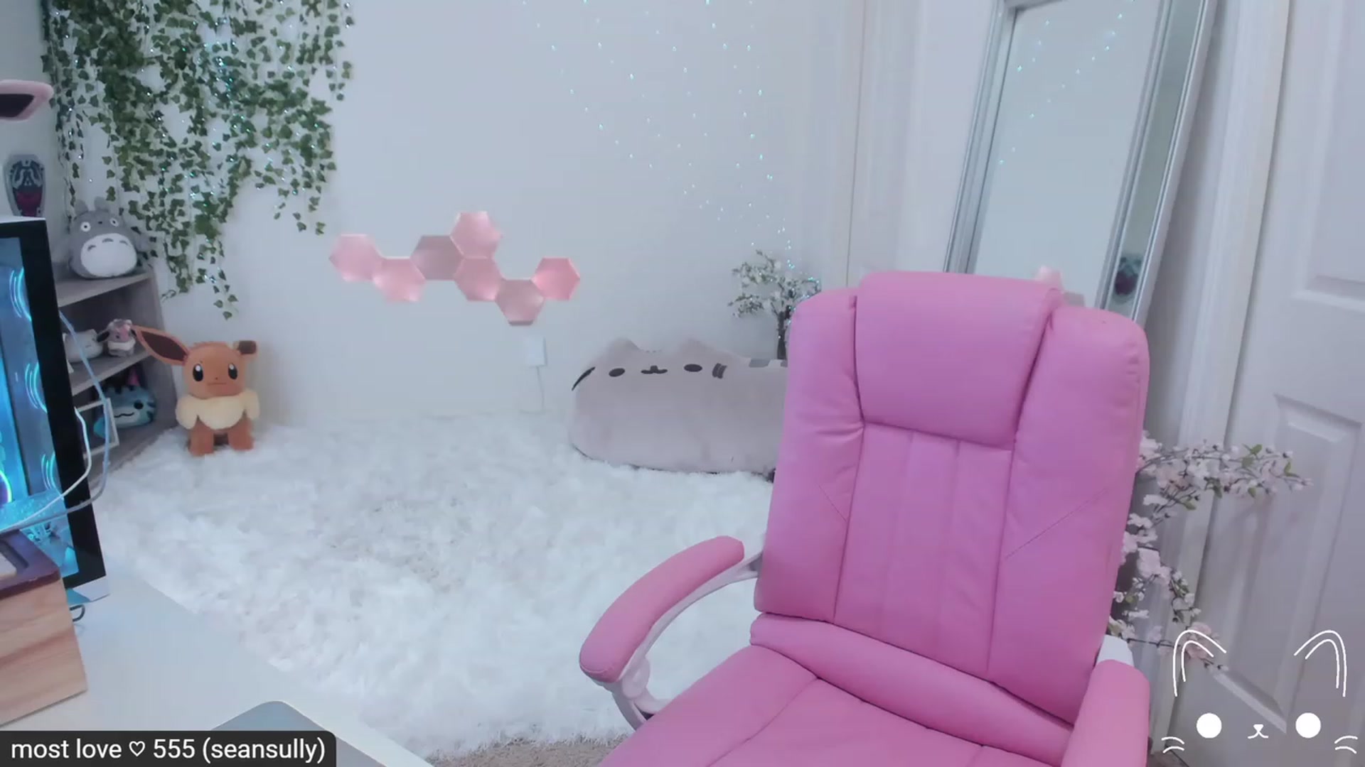 Gallery image thumbnail from Kitty's myfreecams stream on, 02/26/2023, 06:39 image 13 of 20