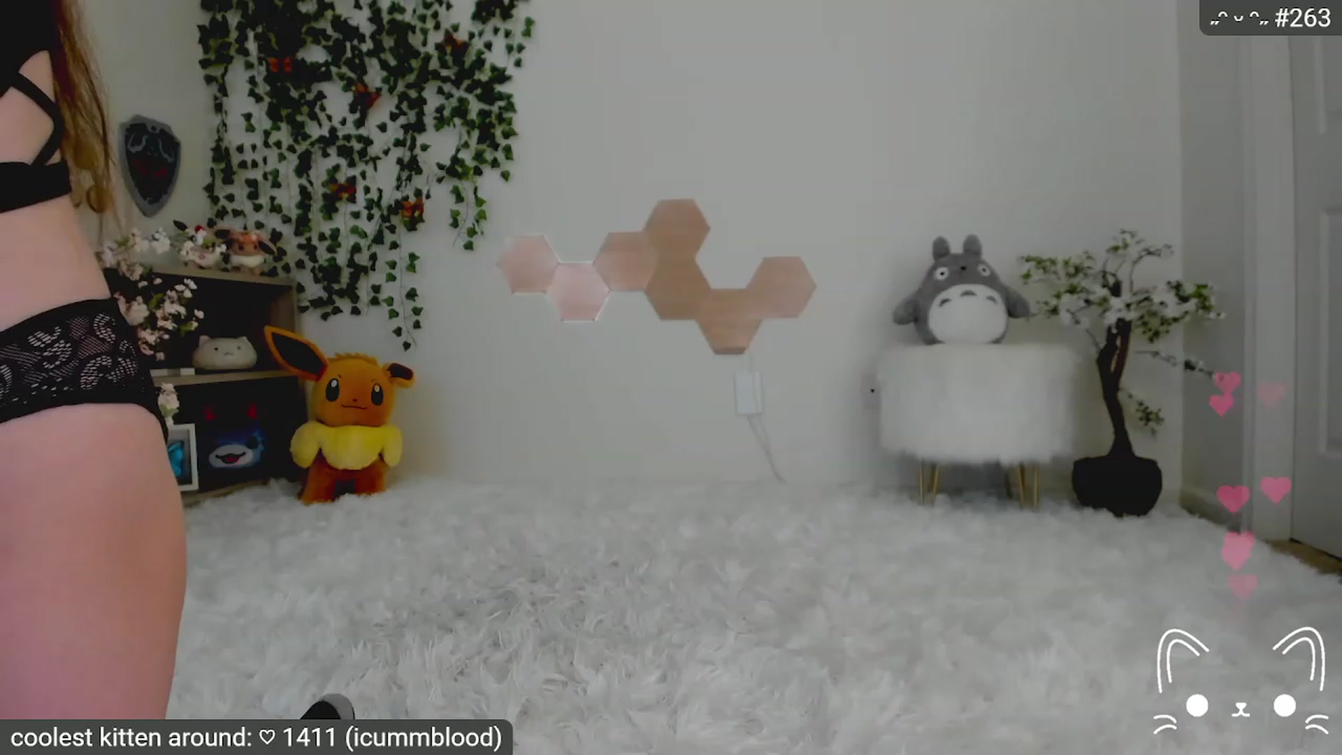 Gallery image thumbnail from Kitty's myfreecams stream on, 05/09/2023, 07:03 image 9 of 20