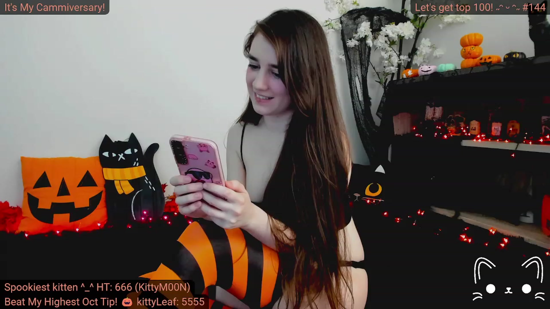 Gallery image thumbnail from Kitty's myfreecams stream on, 10/09/2023, 05:35 image 18 of 20