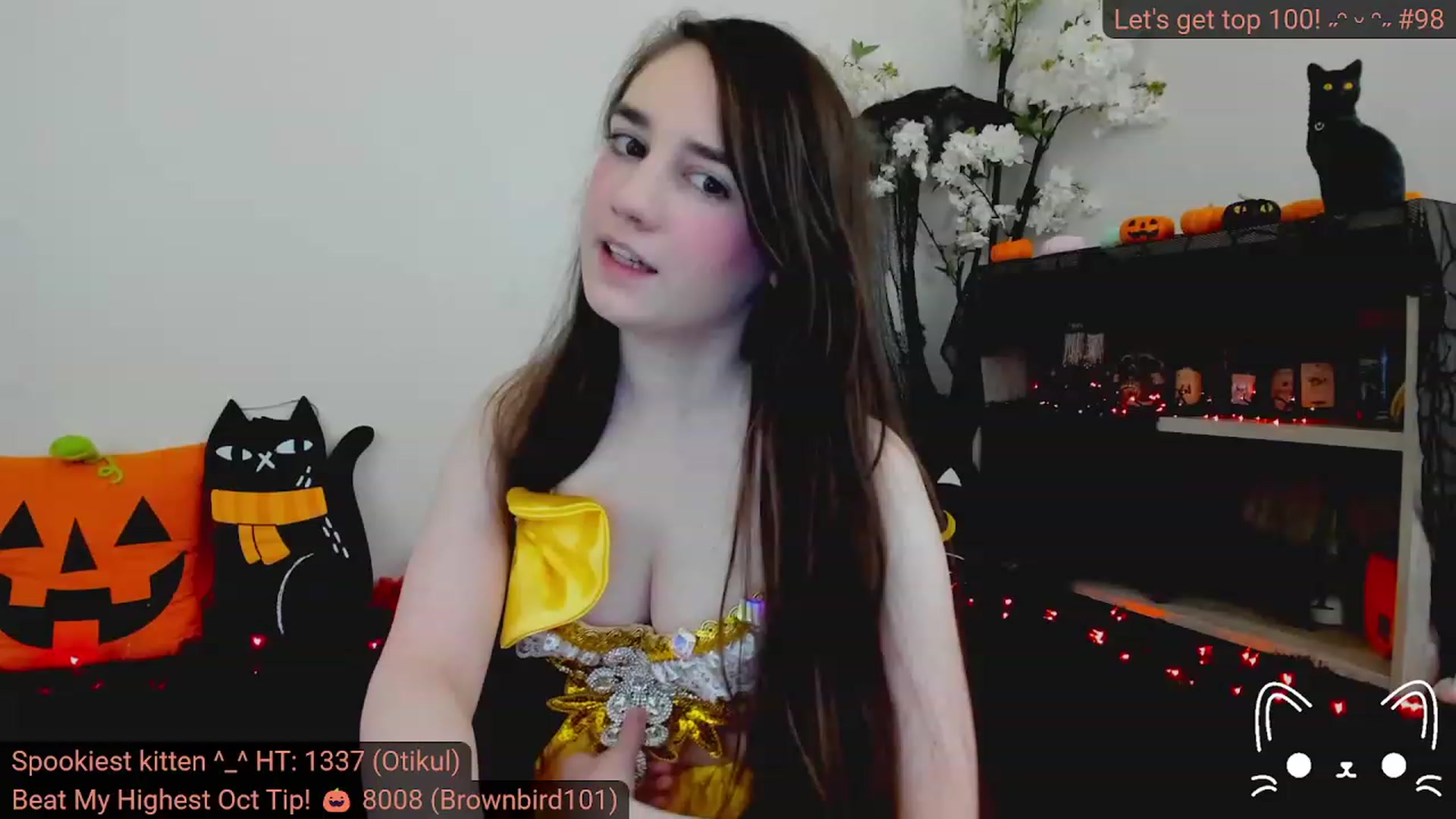 Gallery image thumbnail from Kitty's myfreecams stream on, 10/30/2023, 05:27 image 1 of 20