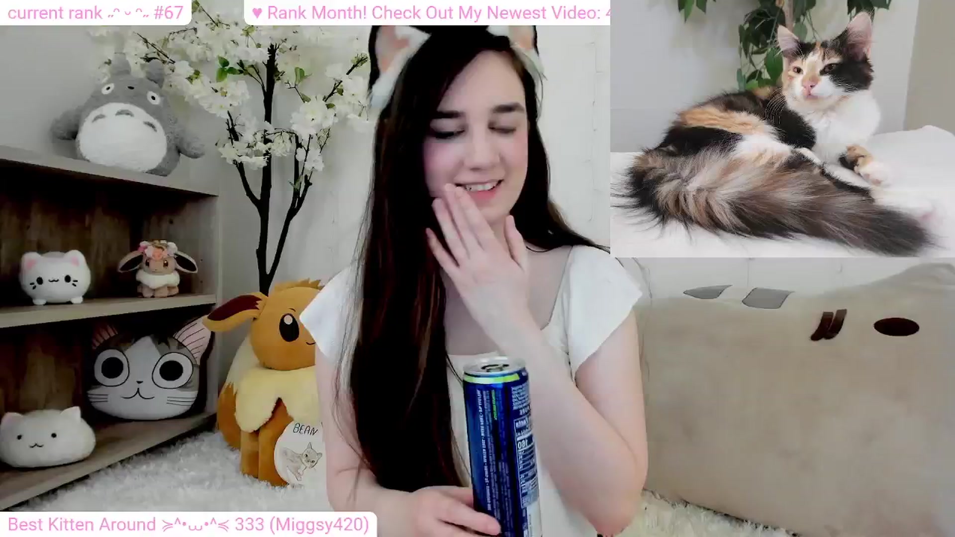Gallery image thumbnail from Kitty's myfreecams stream on, 02/21/2024, 07:33 image 12 of 20