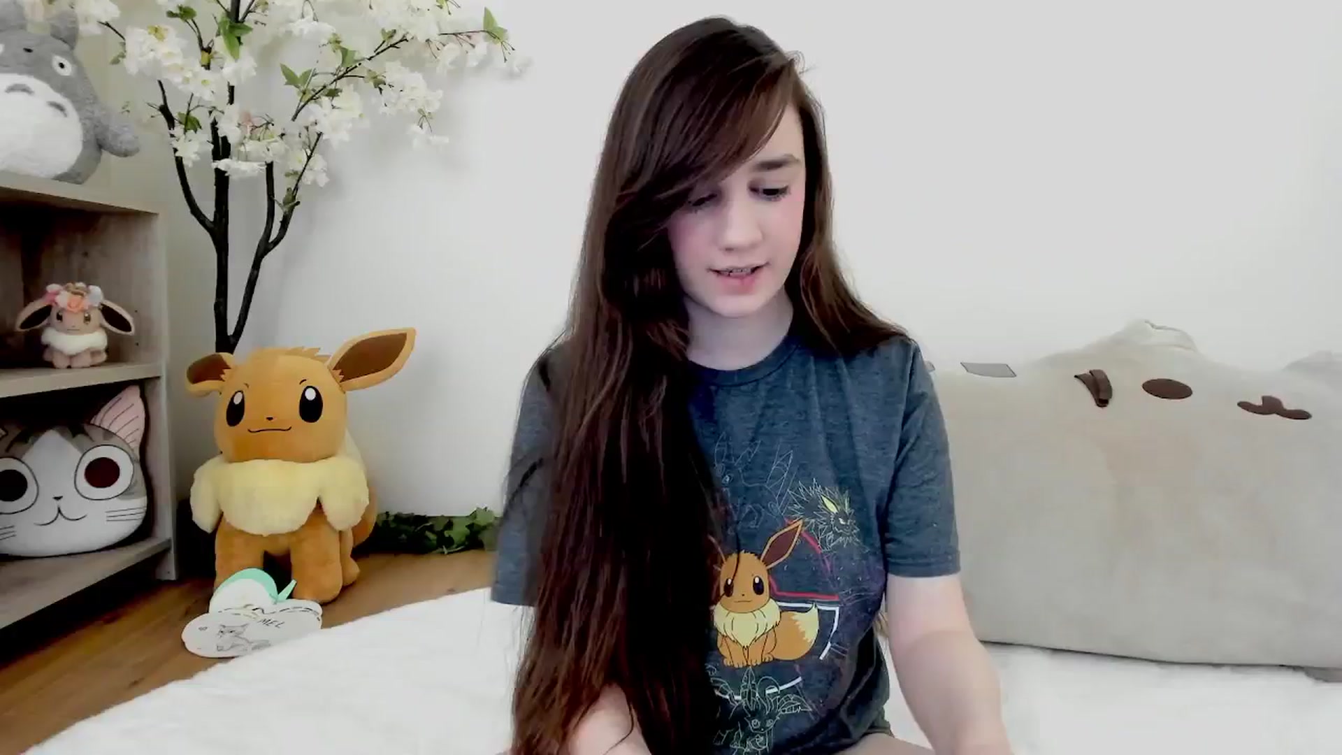 Gallery image thumbnail from Kitty's myfreecams stream on, 03/01/2024, 08:07 image 8 of 20
