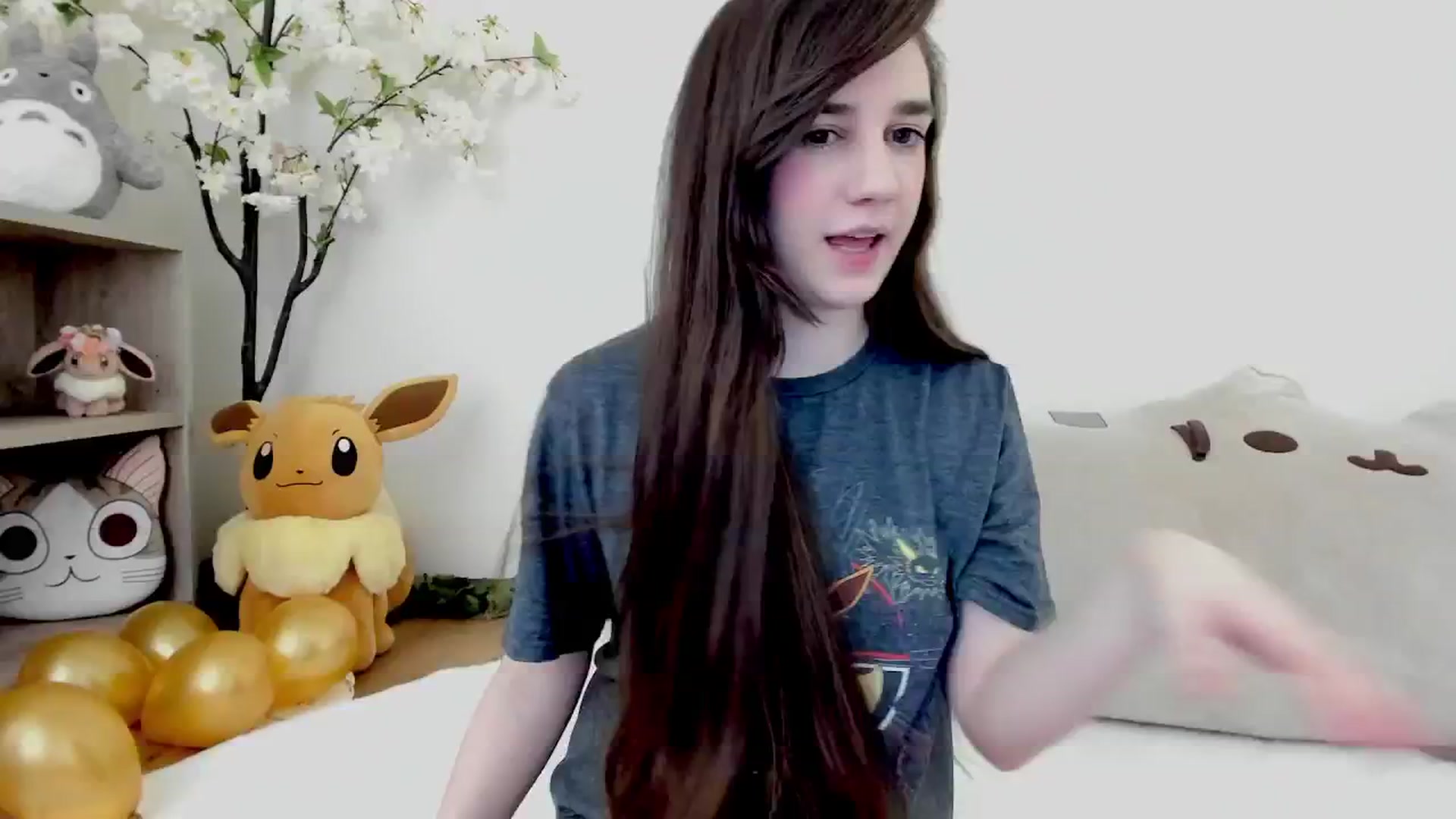 Gallery image thumbnail from Kitty's myfreecams stream on, 03/01/2024, 08:07 image 3 of 20