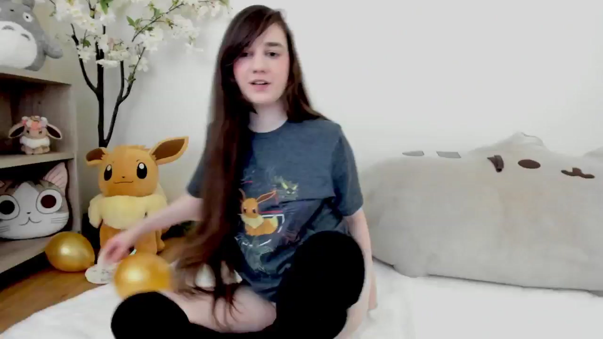 Gallery image thumbnail from Kitty's myfreecams stream on, 03/01/2024, 08:07 image 7 of 20