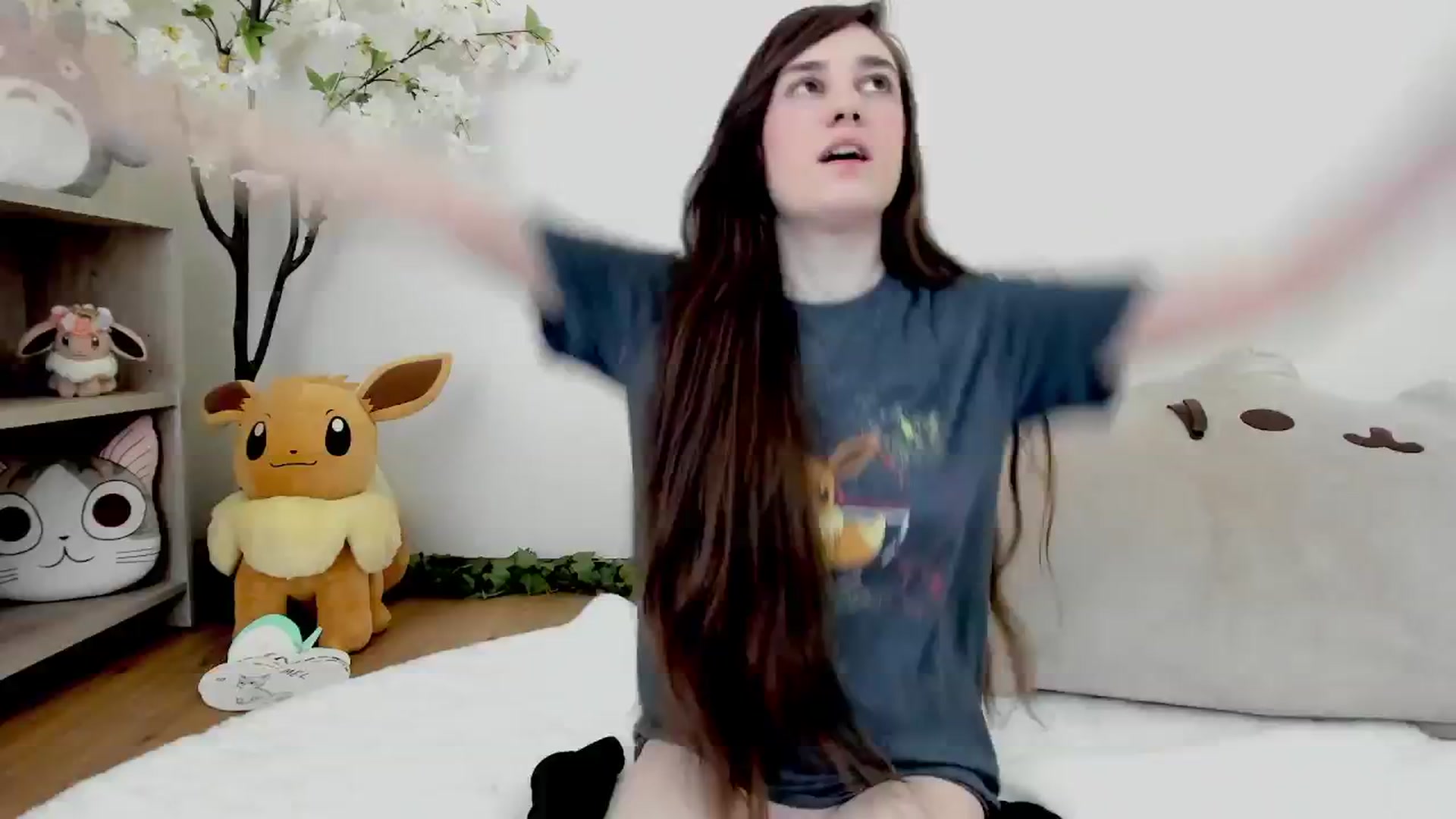 Gallery image thumbnail from Kitty's myfreecams stream on, 03/01/2024, 08:07 image 13 of 20