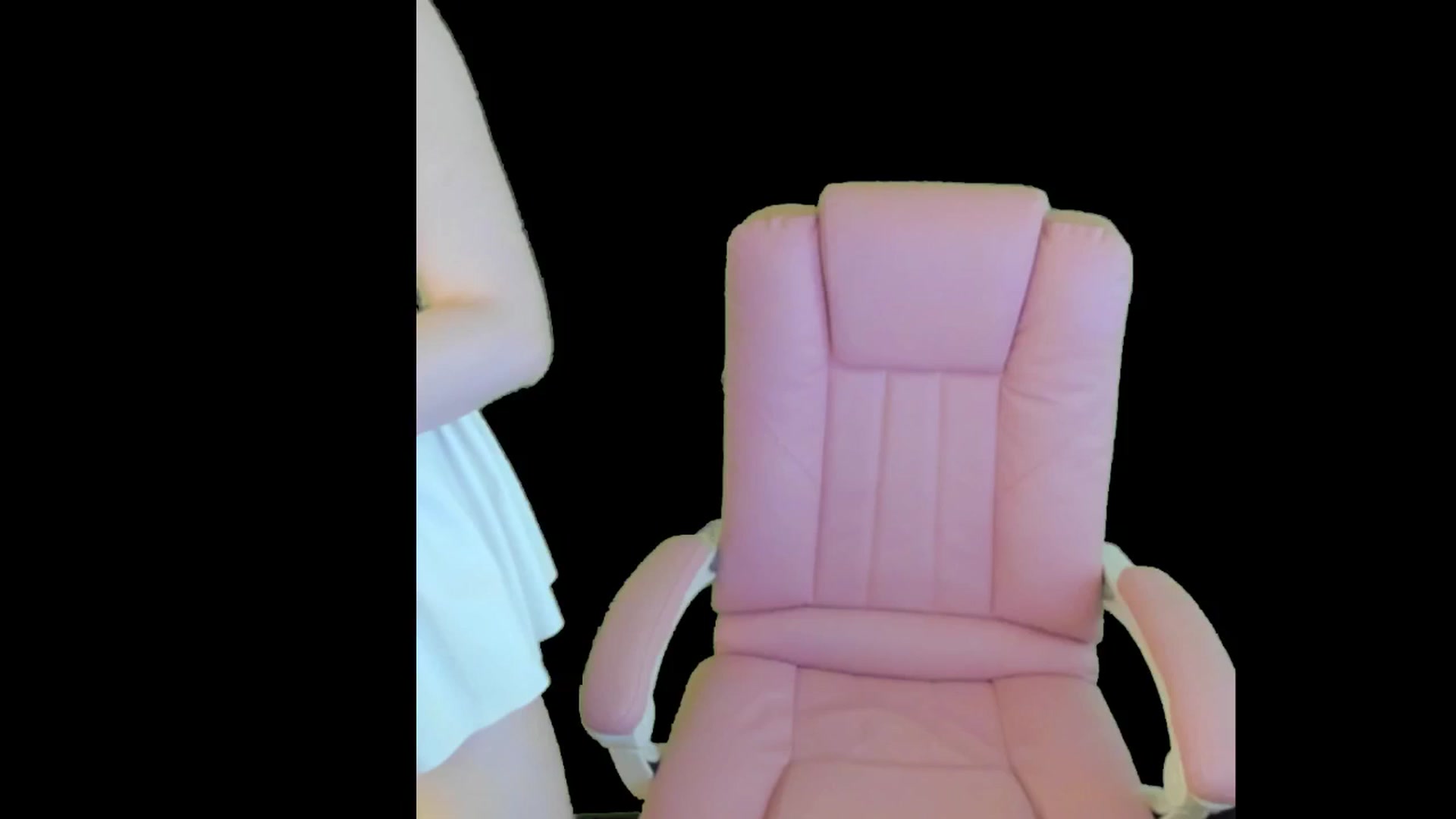 Gallery image thumbnail from Kitty's myfreecams stream on, 07/31/2024, 03:09 image 18 of 20