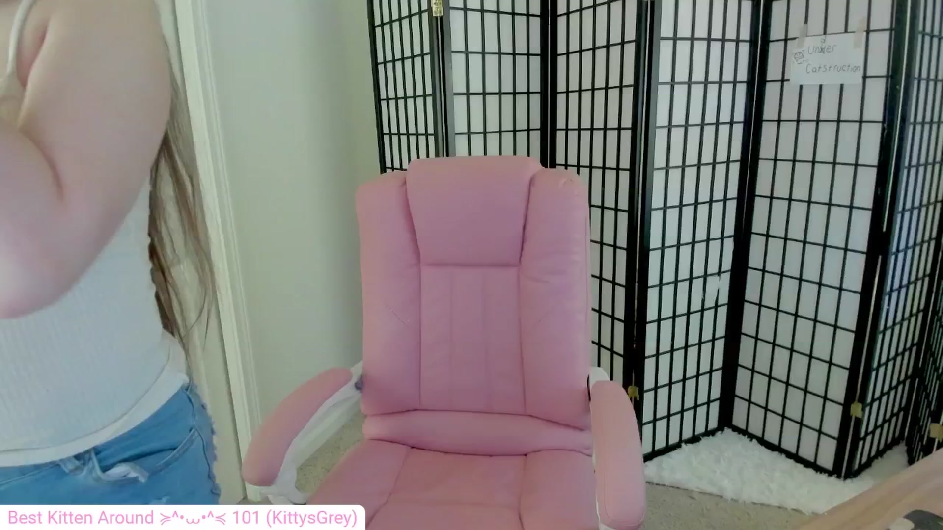 Gallery image thumbnail from Kitty's myfreecams stream on, 09/22/2024, 07:40 image 3 of 20