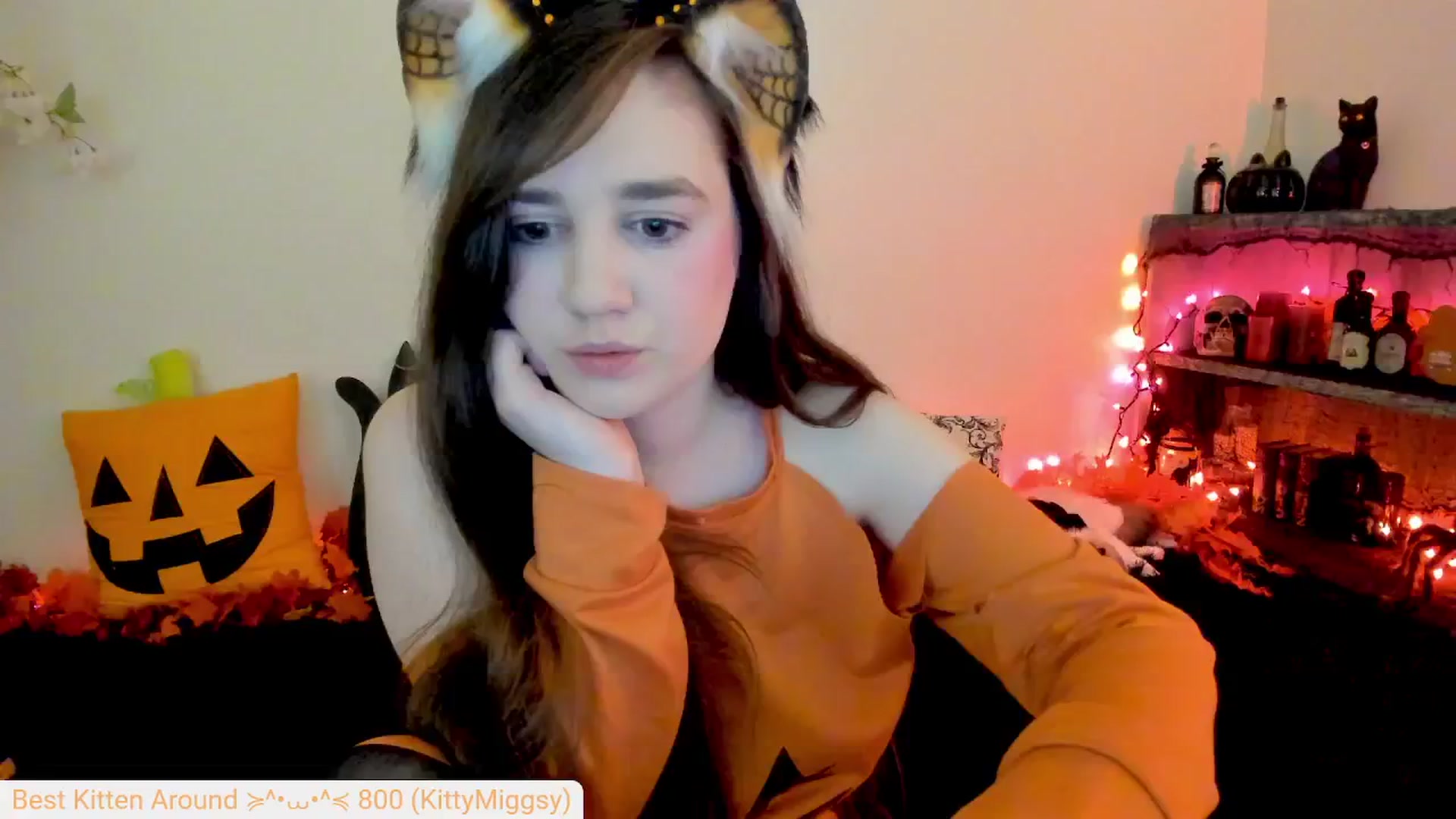 Gallery image thumbnail from Kitty's myfreecams stream on, 10/01/2024, 08:15 image 8 of 20