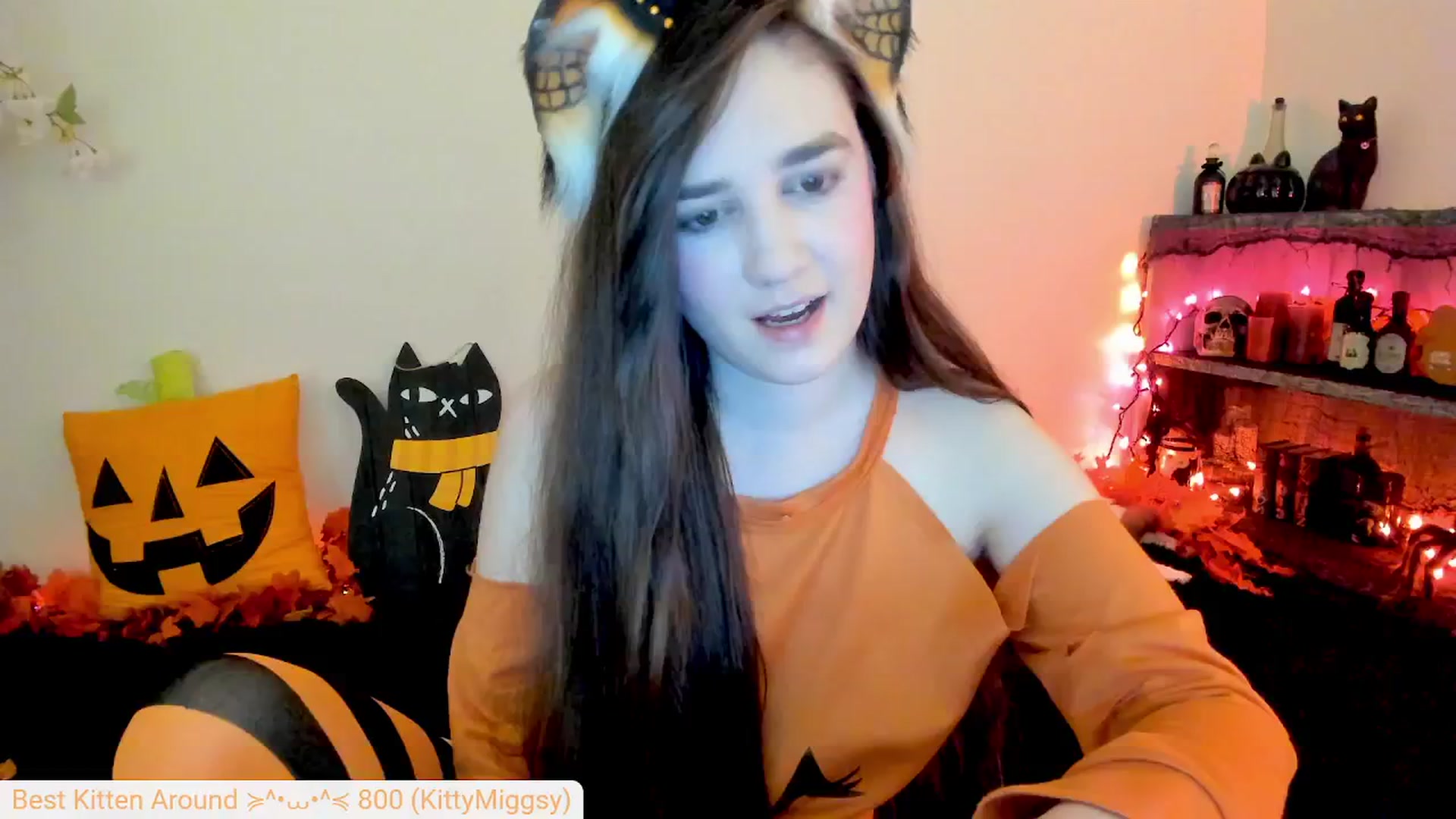 Gallery image thumbnail from Kitty's myfreecams stream on, 10/01/2024, 08:15 image 9 of 20
