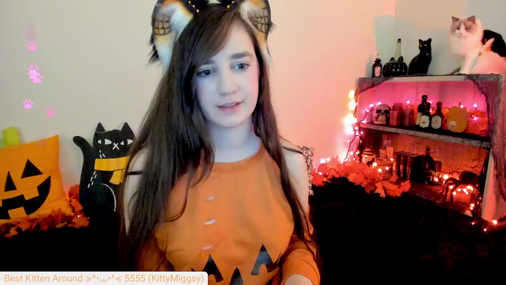 Gallery image thumbnail from Kitty's myfreecams stream on, 10/01/2024, 08:15 image 17 of 20