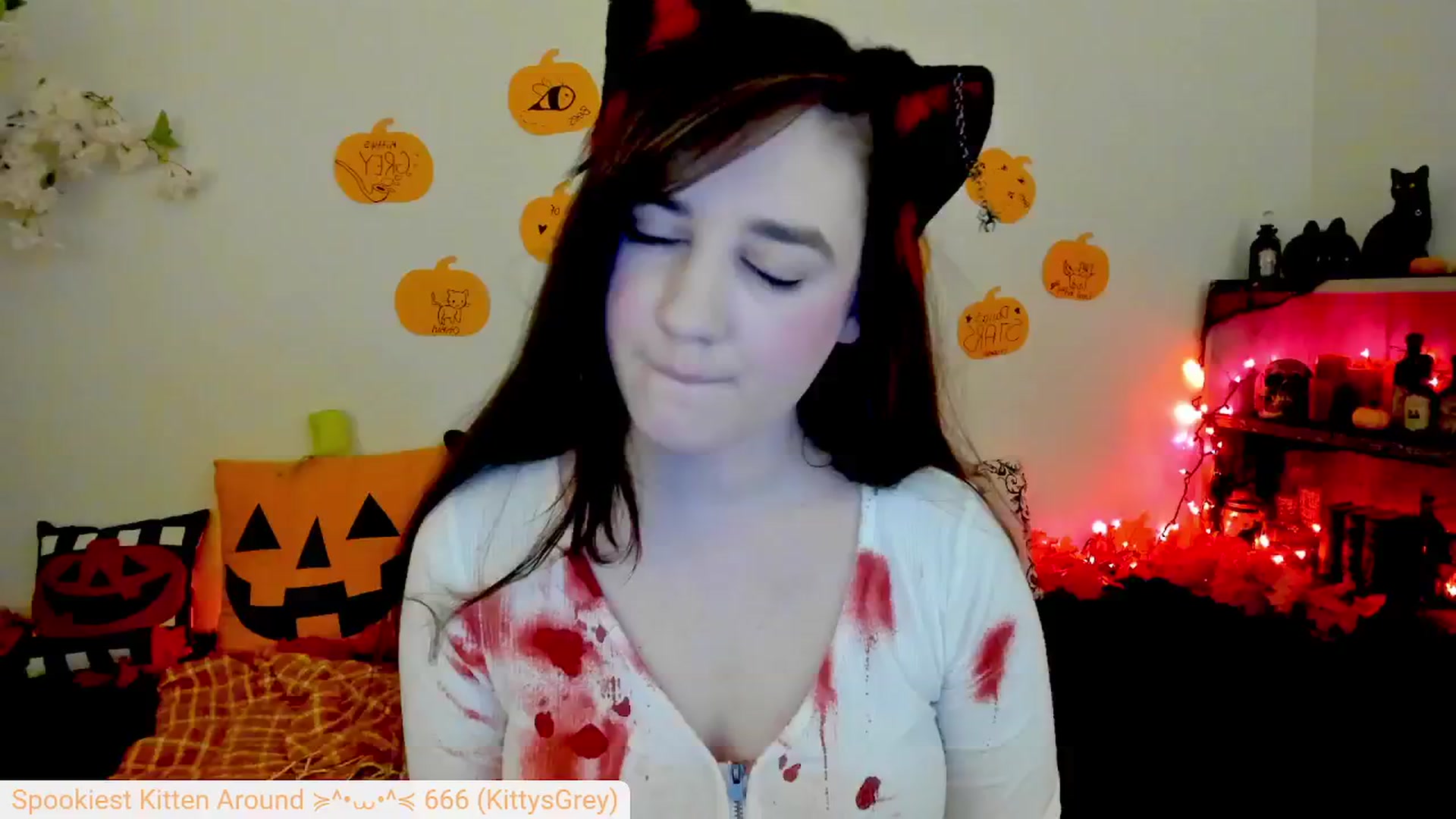 Gallery image thumbnail from Kitty's myfreecams stream on, 10/04/2024, 04:37 image 16 of 20