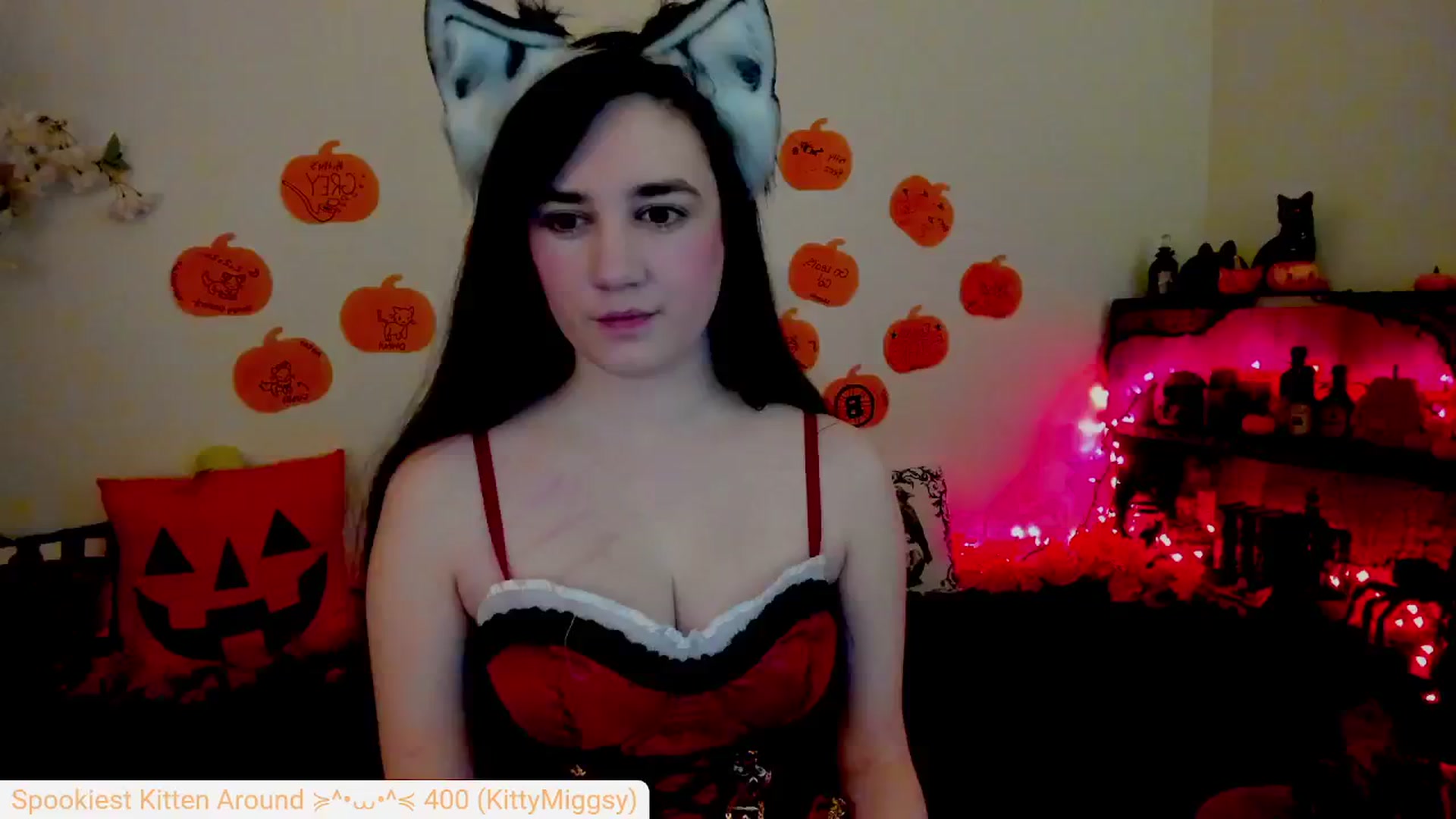 Gallery image thumbnail from Kitty's myfreecams stream on, 10/10/2024, 05:04 image 8 of 20