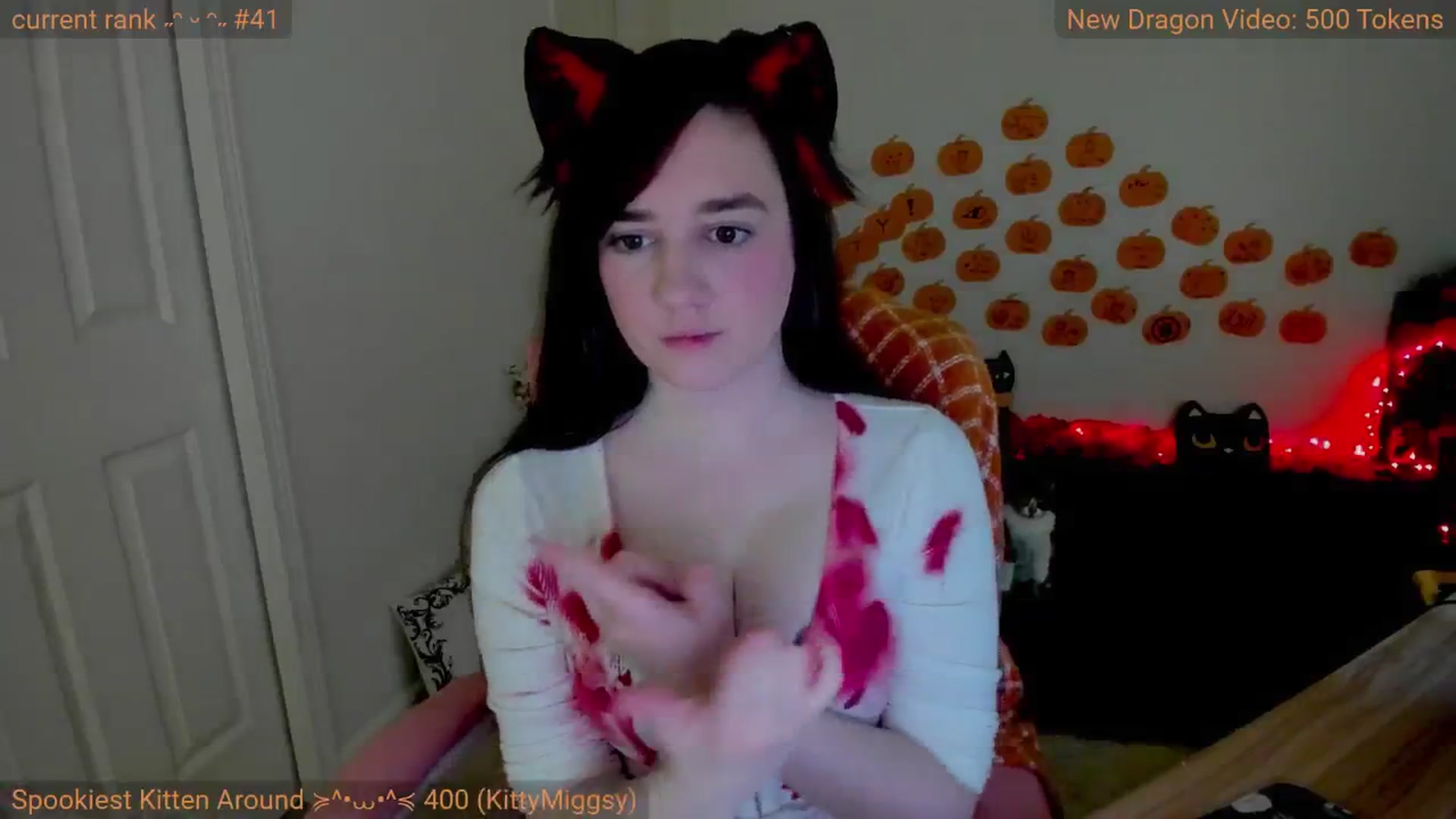 Gallery image thumbnail from Kitty's myfreecams stream on, 10/25/2024, 07:01 image 10 of 20